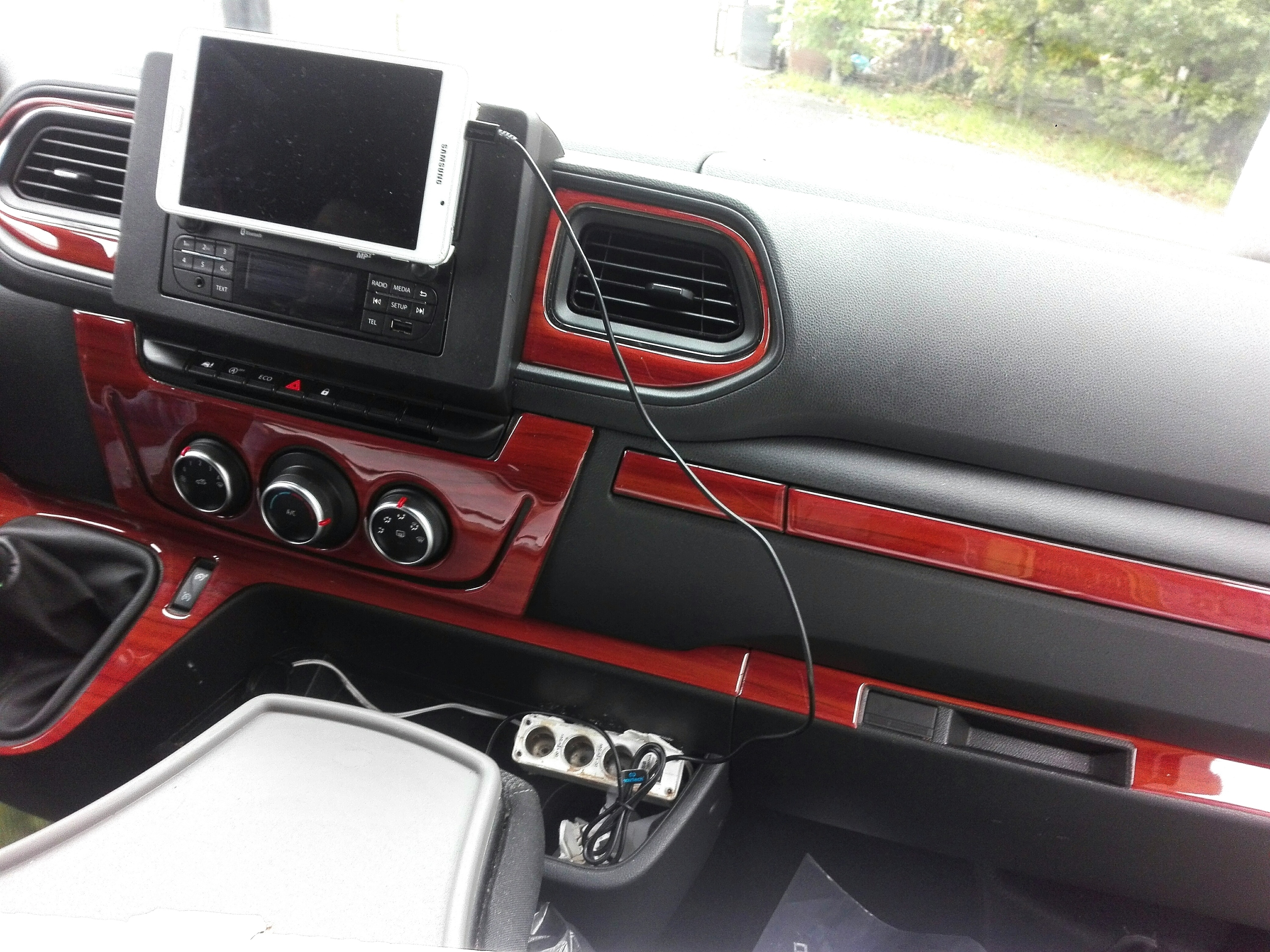 RENAULT MASTER 2020 + ПАНЕЛЬ ШПОНА НАКЛЕЙКА ДОСКА