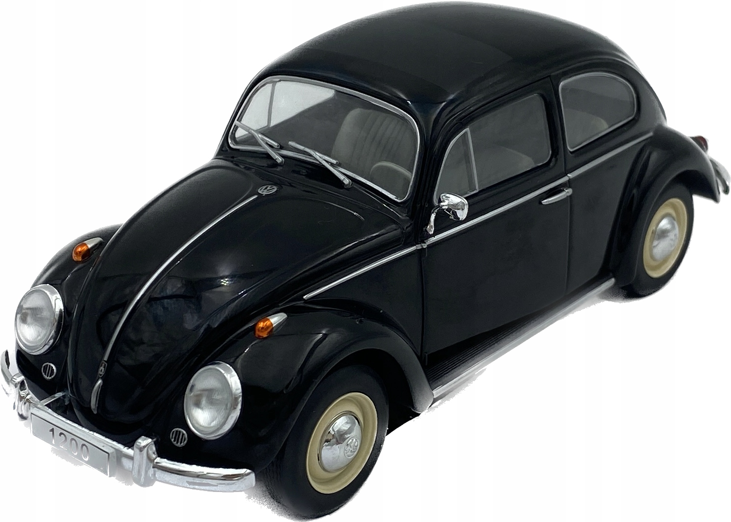 Vw Kaffer 1200 hrbáč Beetle WhiteBox 124177 1:24