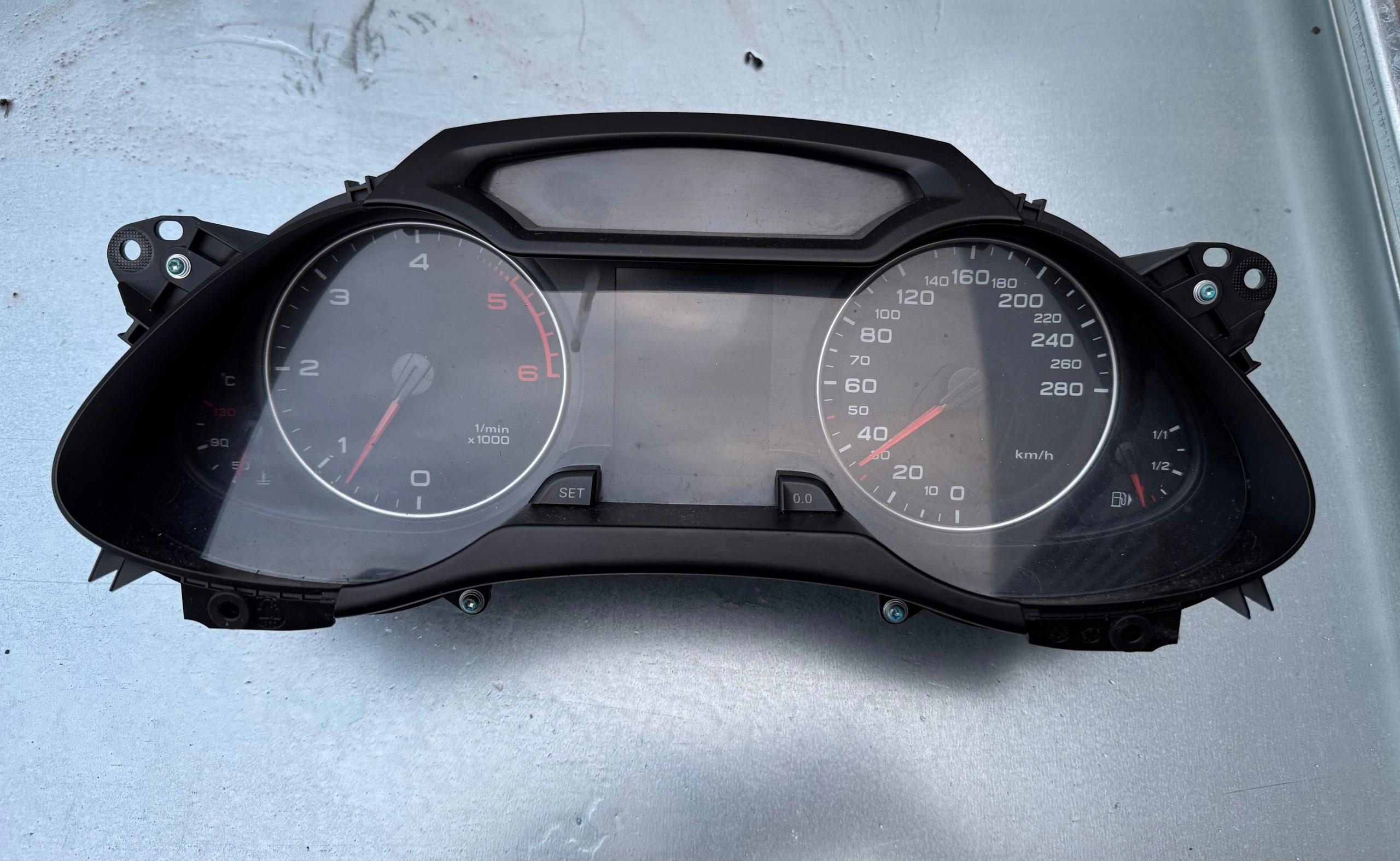 dials dials AUDI A4 B8 8K0920900C EUROPA