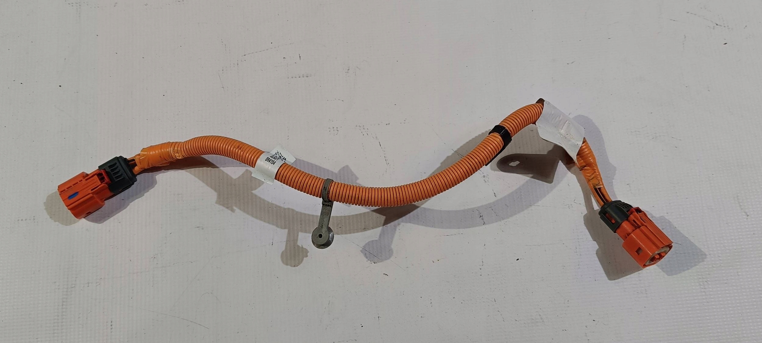 bundle wiring connecting spoiler kabel Chrysler Pacifica Hybrid 2022