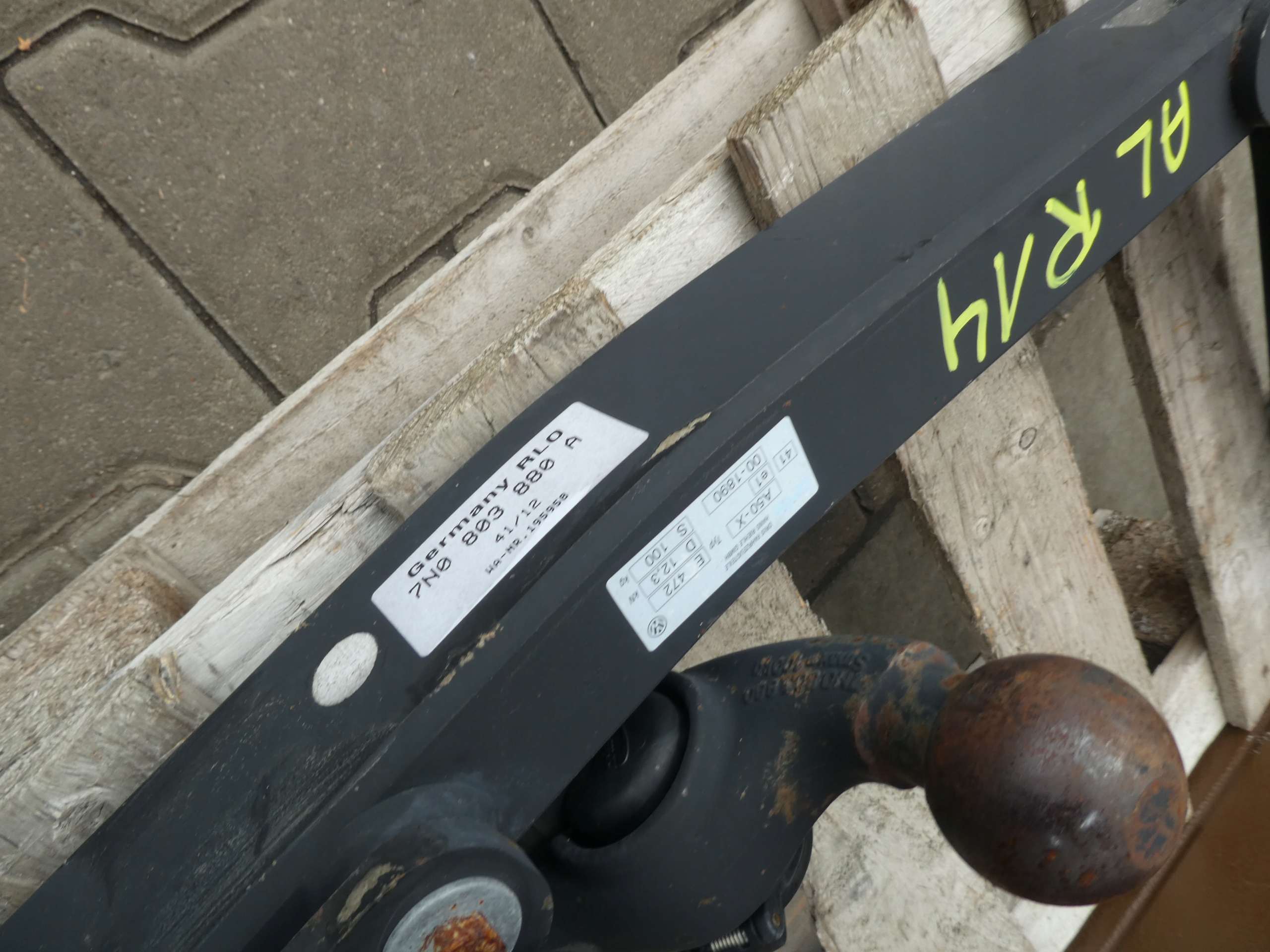 tow sider VW SHARAN SEAT ALHAMBRA 7N0803880A