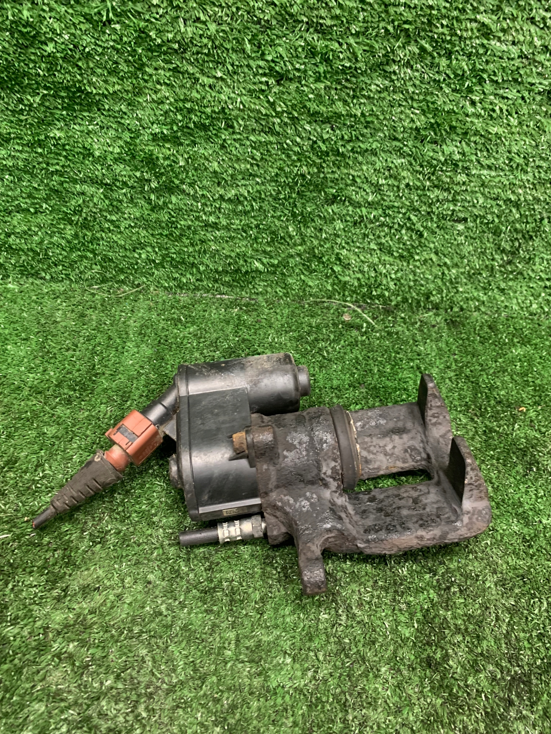 caliper brake electrical rear part rear left AUDI A6 C6 4F0