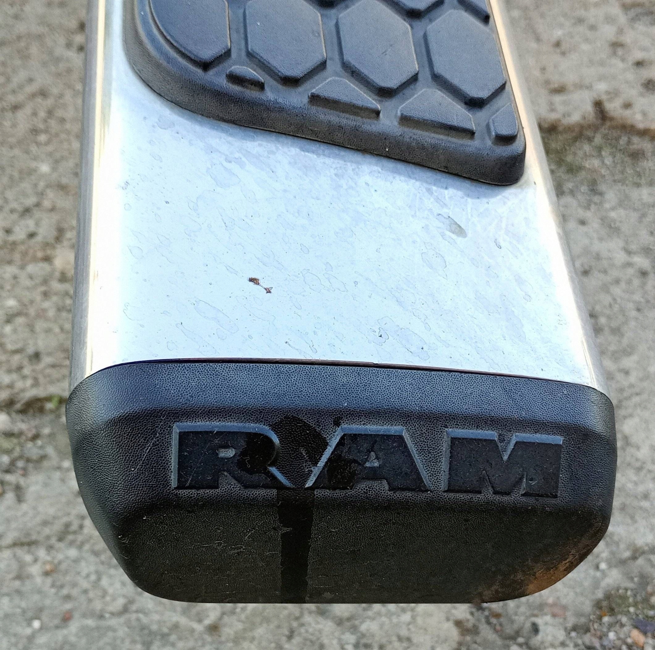 threshold stopien orurowanie moulding side left left Dodge RAM 1500 2019