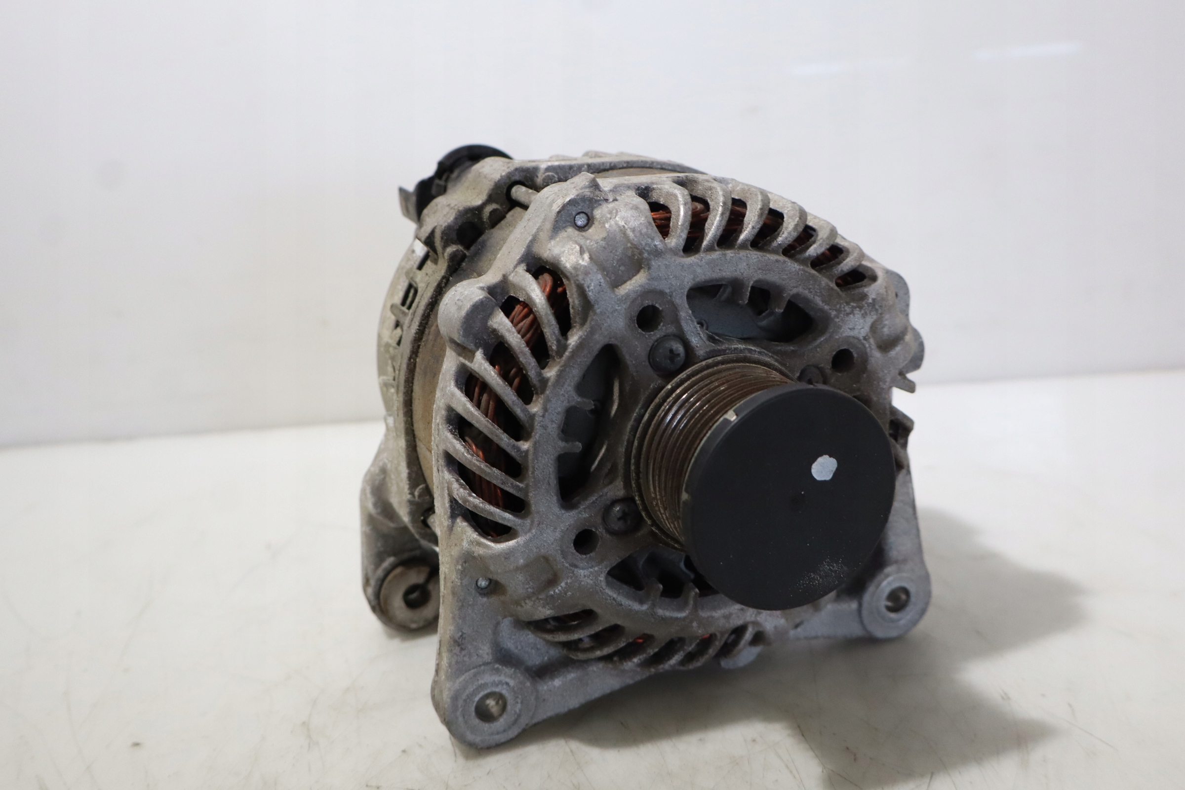 ГЕНЕРАТОР NISSAN MICRA В K14 0.9