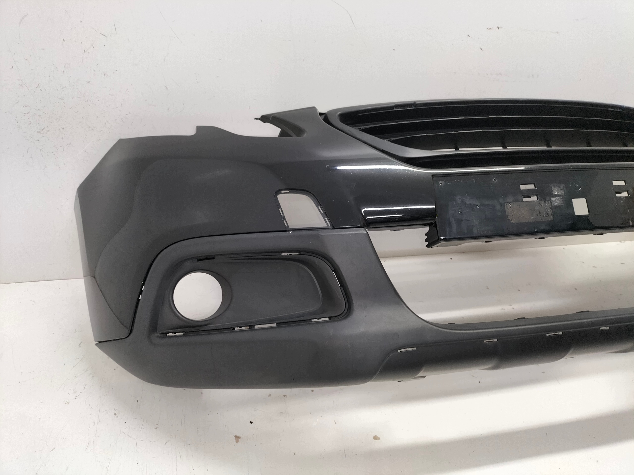 Frontstoßstange vorne PEUGEOT 2008 13-16