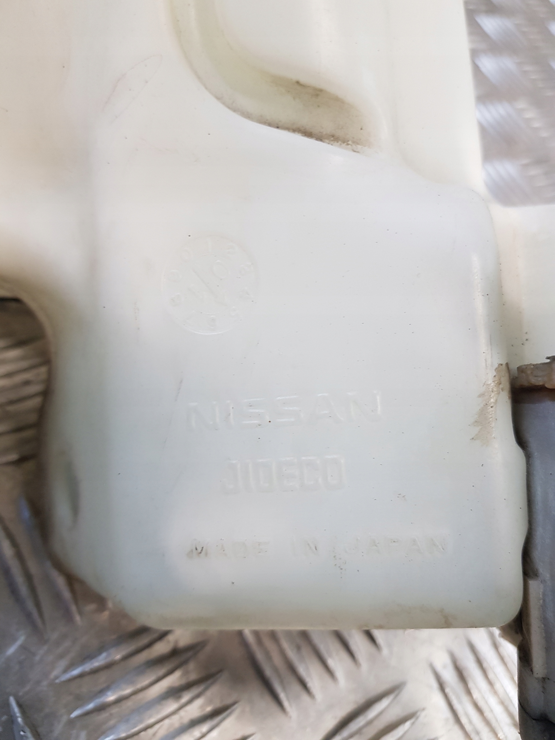 washer fluid tank + pump NISSAN MURANO Z50 07R