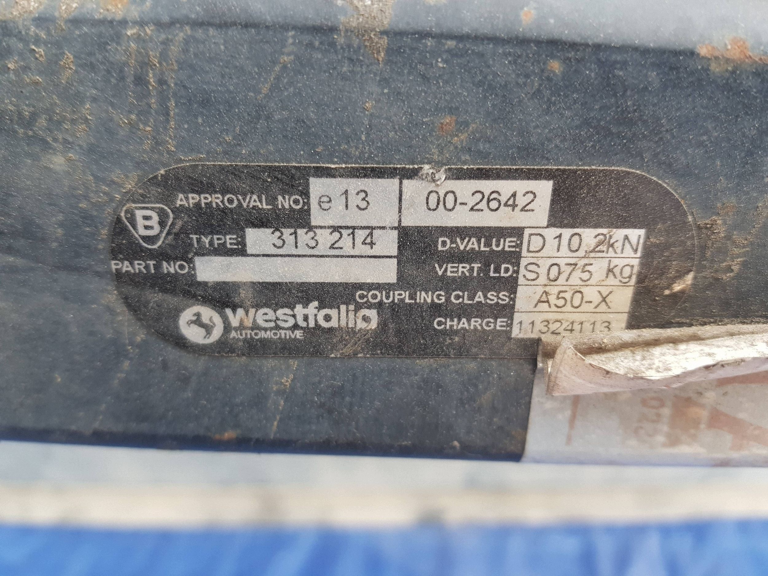 tow WESTFALIA Mercedes E W211 KOMBI
