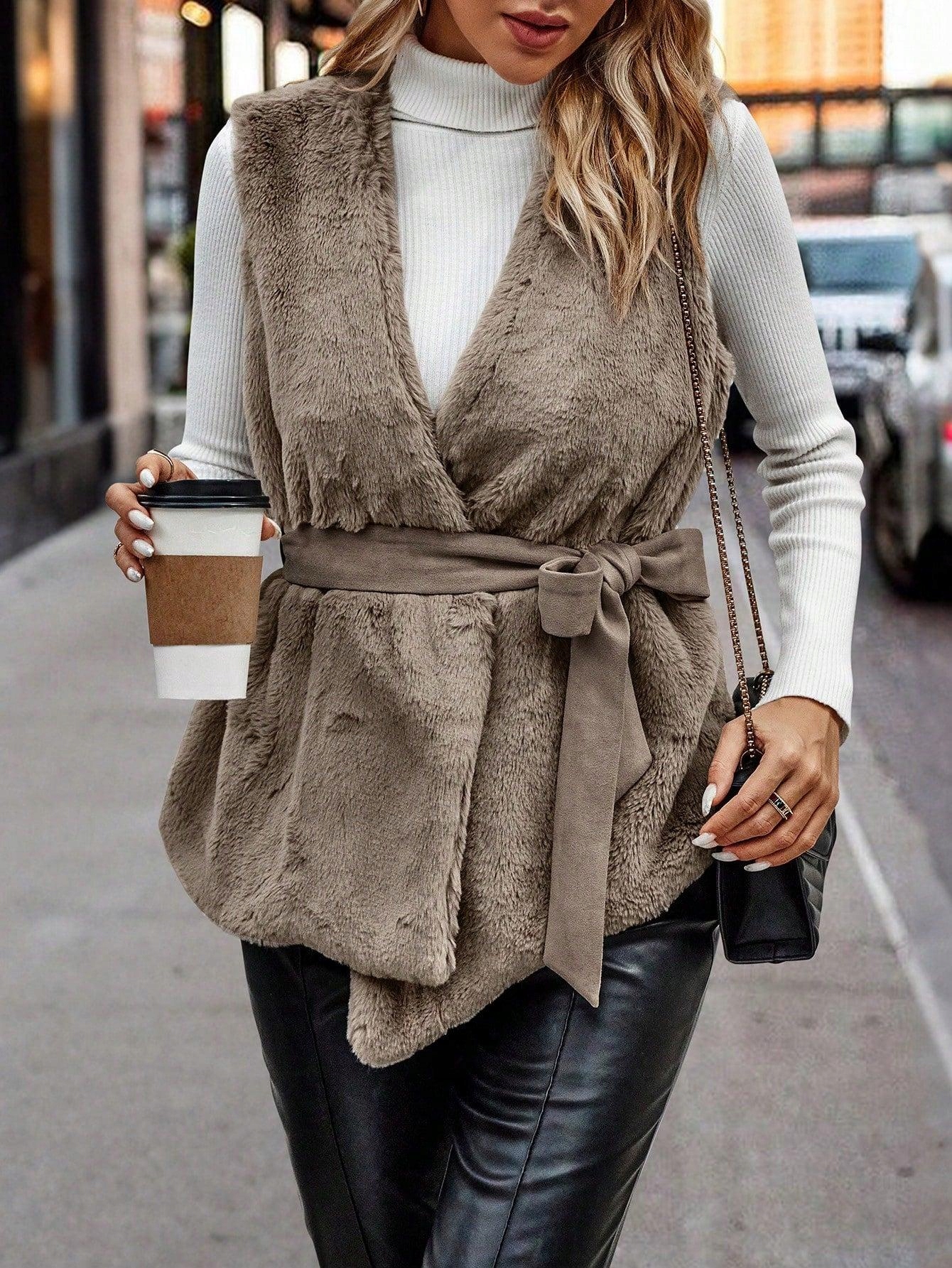 JASNO BRĄZOWA KAMIZELKA FUTERKOWA WIĄZANA W PASIE SHEIN 40/42 Marka Shein