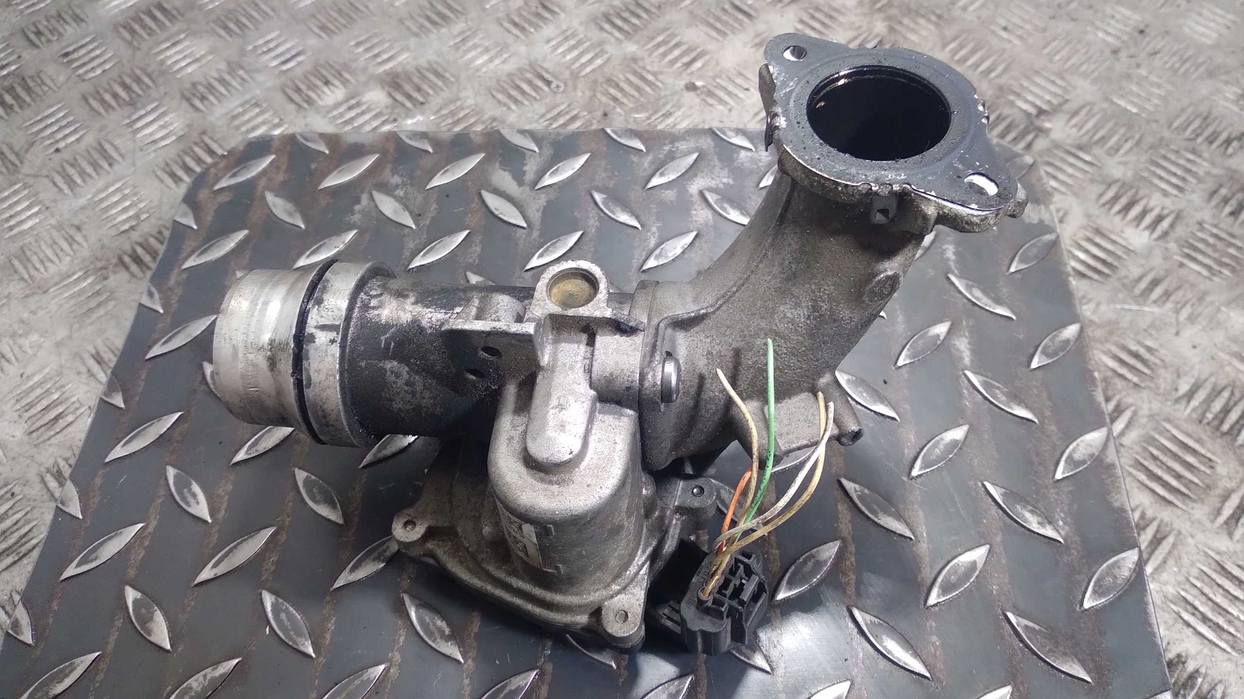 AGR-Ventil RENAULT CLIO 3 8200614985 8200906769A