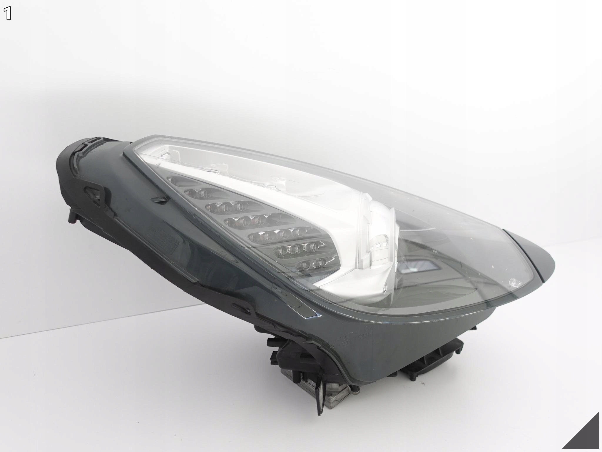 FERRARI CALIFORNIA 08-14 XENON+LED light right EU