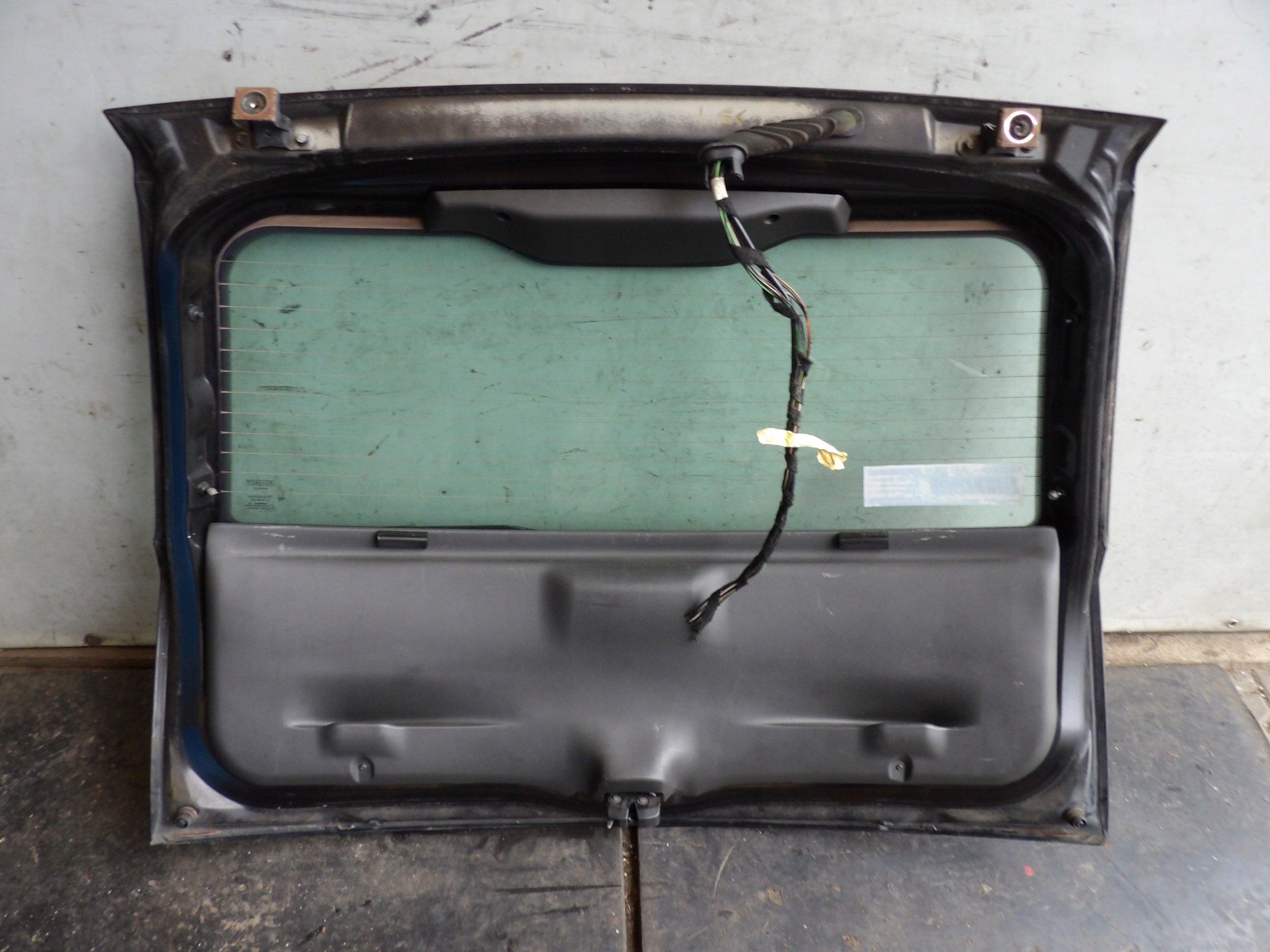 Fiat Punto II boot doors HB 5D lak. 601/F