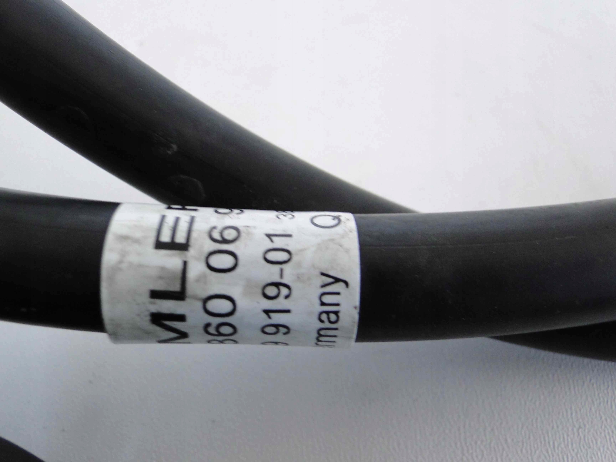 MERCEDES E KLASA 207 C A WAZ PRZEWOD SPRYSKIWACZY Catalog number of the original A2078600692