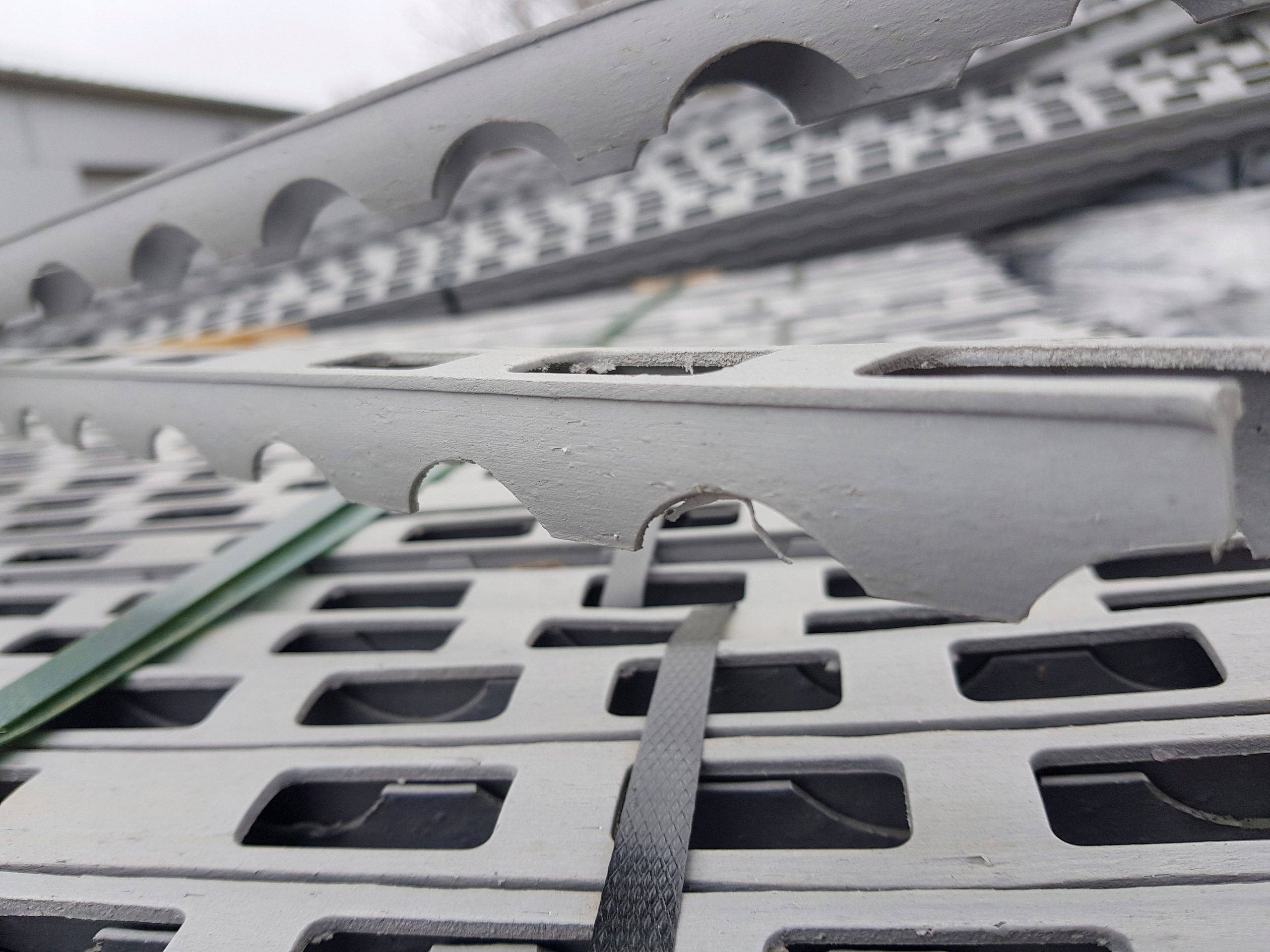 DYSTANS LINIOWY STROPOWY PODKŁADKA 40 mm/2 m 60 mb Marka inny