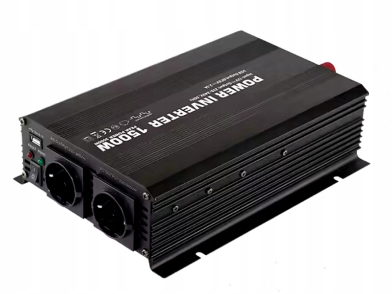 Měnič napětí Alltrucker 24V na 230V, trvalé zatížení 1 500 W.