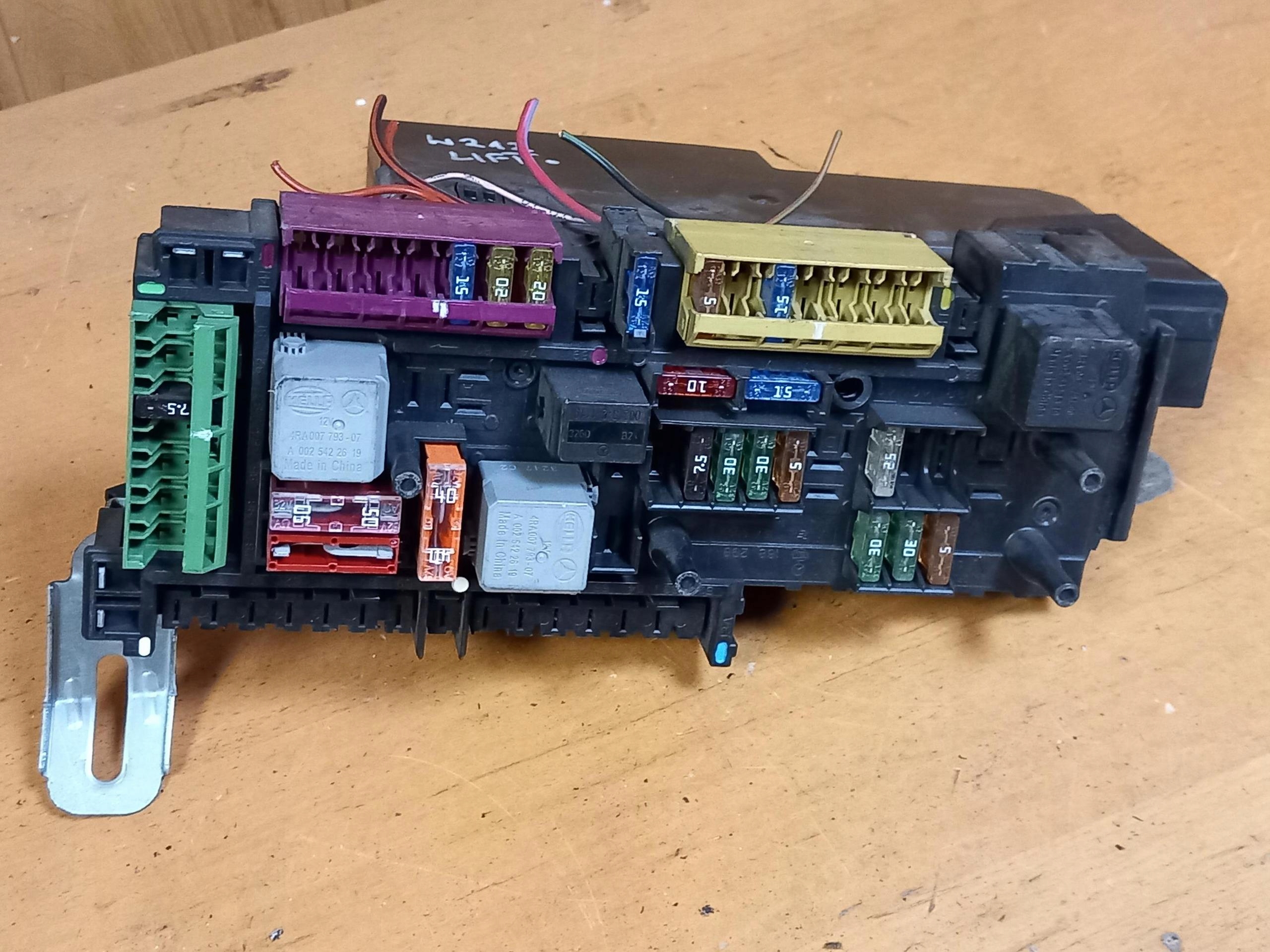 control unit module SAM MERCEDES E-KLASA W212 2.2 CDI 2129009522