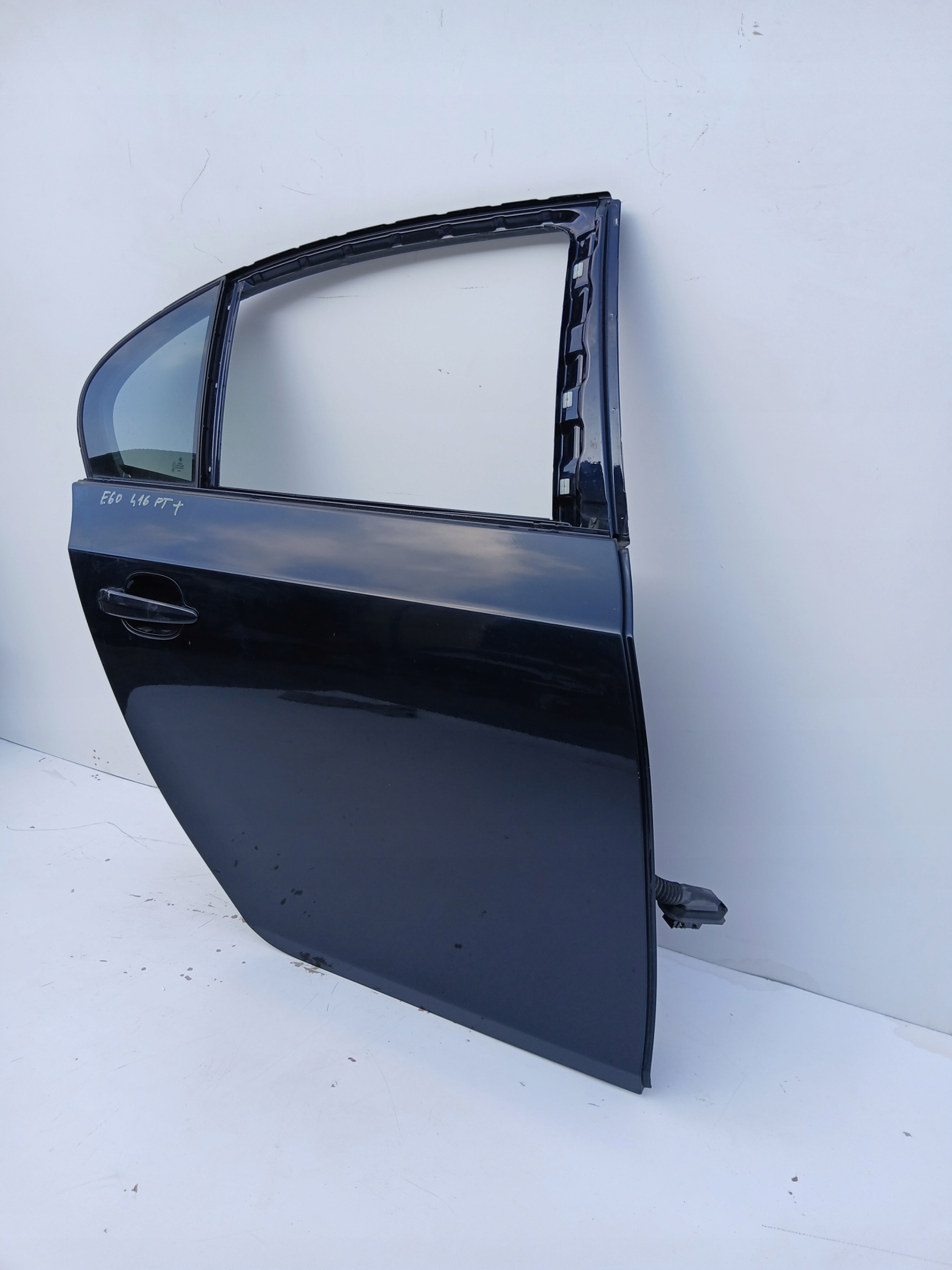 door right rear part rear. BMW E60 416/9 CARBONSCHWARZ
