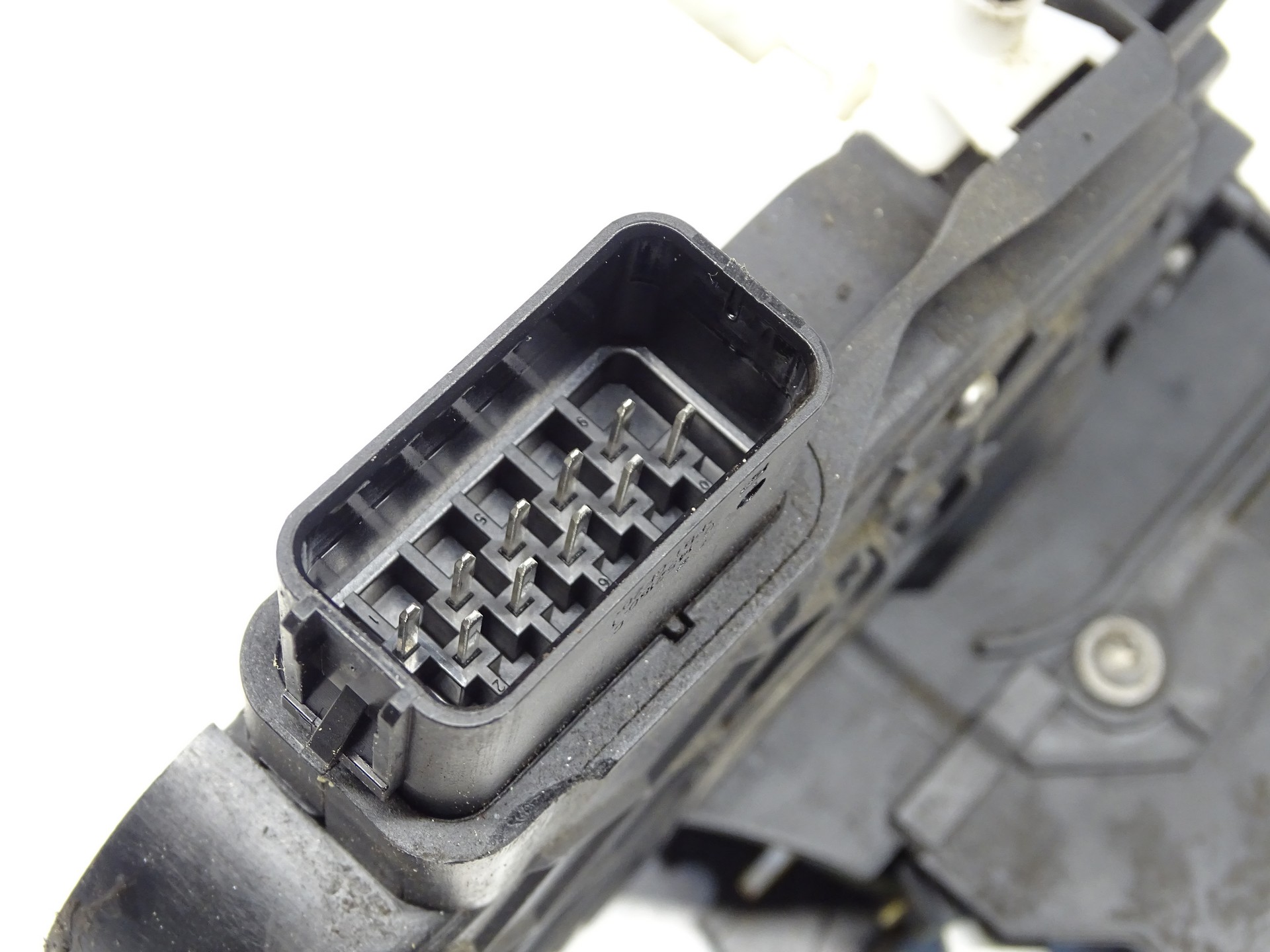 lock door left front JAGUAR XF X250 6W8A-21813-AD