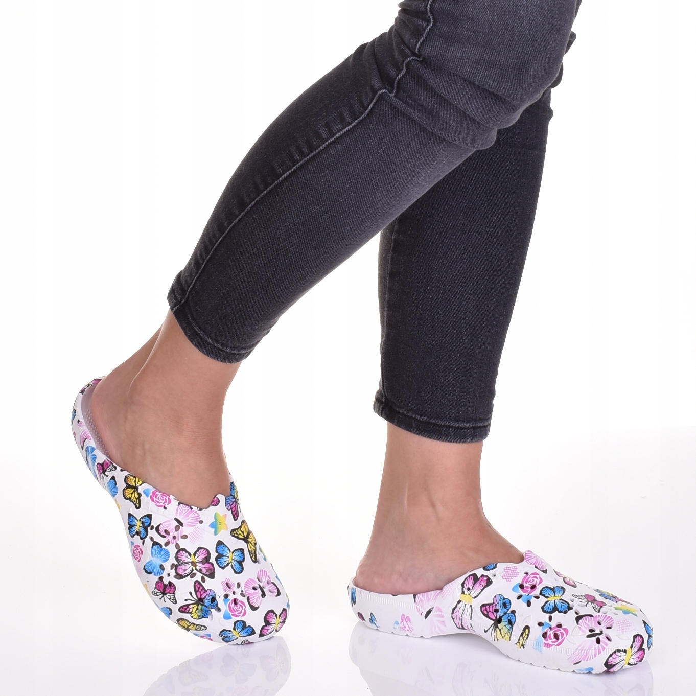 LEKKIE DAMSKIE KLAPKI PIANKOWE OGRODOWE DOMOWE ZAKRYTE PALCE WZORY Płeć kobieta