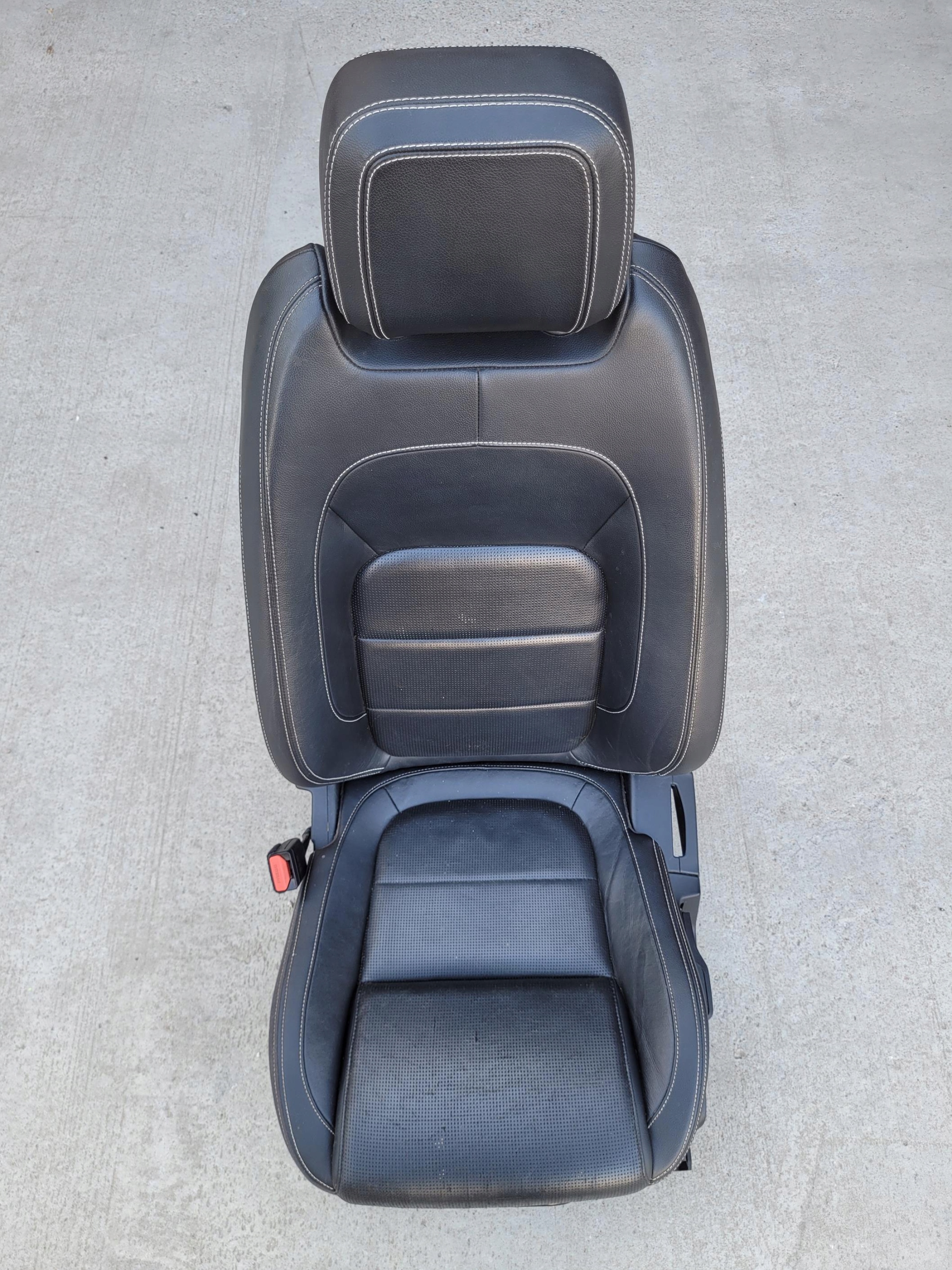 Sitz vorne vorne links JAGUAR F-PACE X761