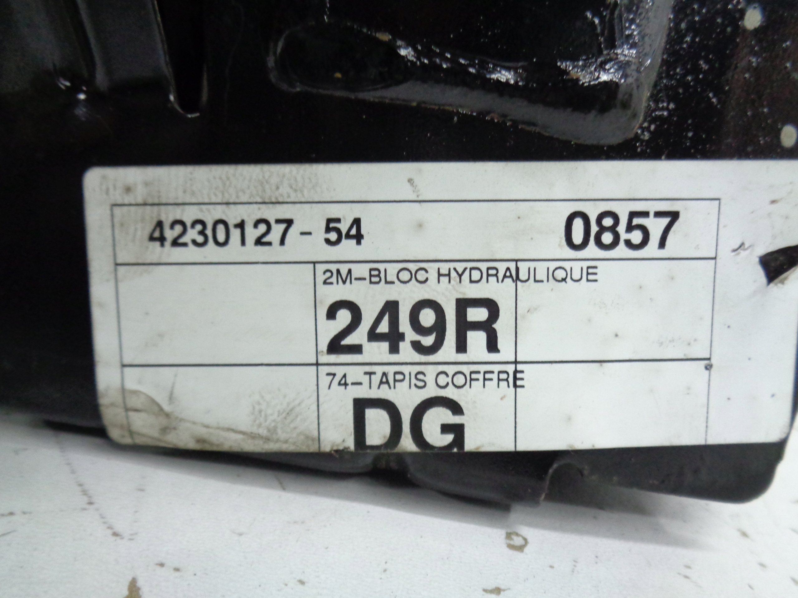 DACIA SANDERO II pump control unit ABS 18r