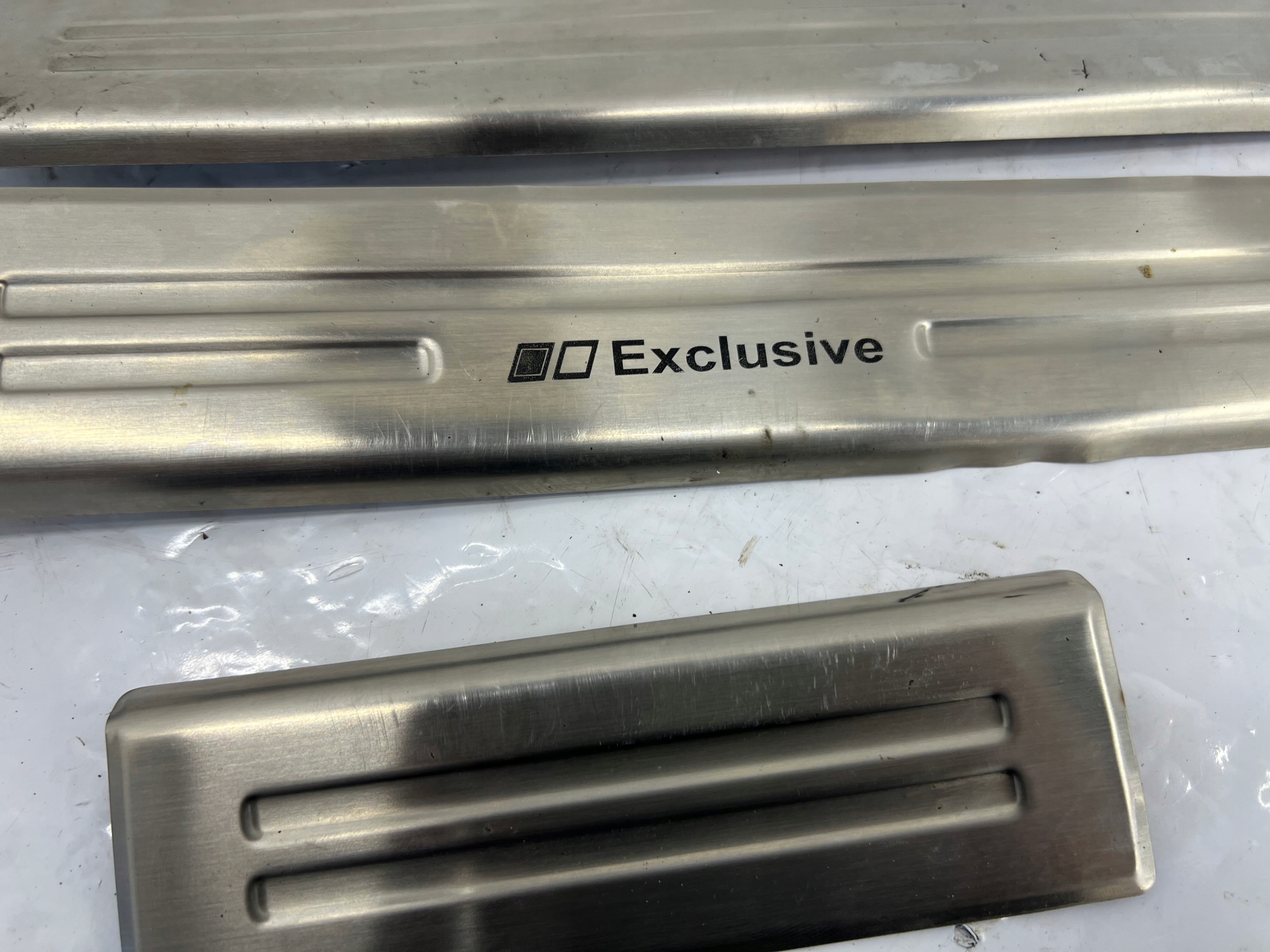 VOLKSWAGEN T-ROC / T-ROC 2017-2023 caps mouldings threshold thresholds EXCLUSIVE