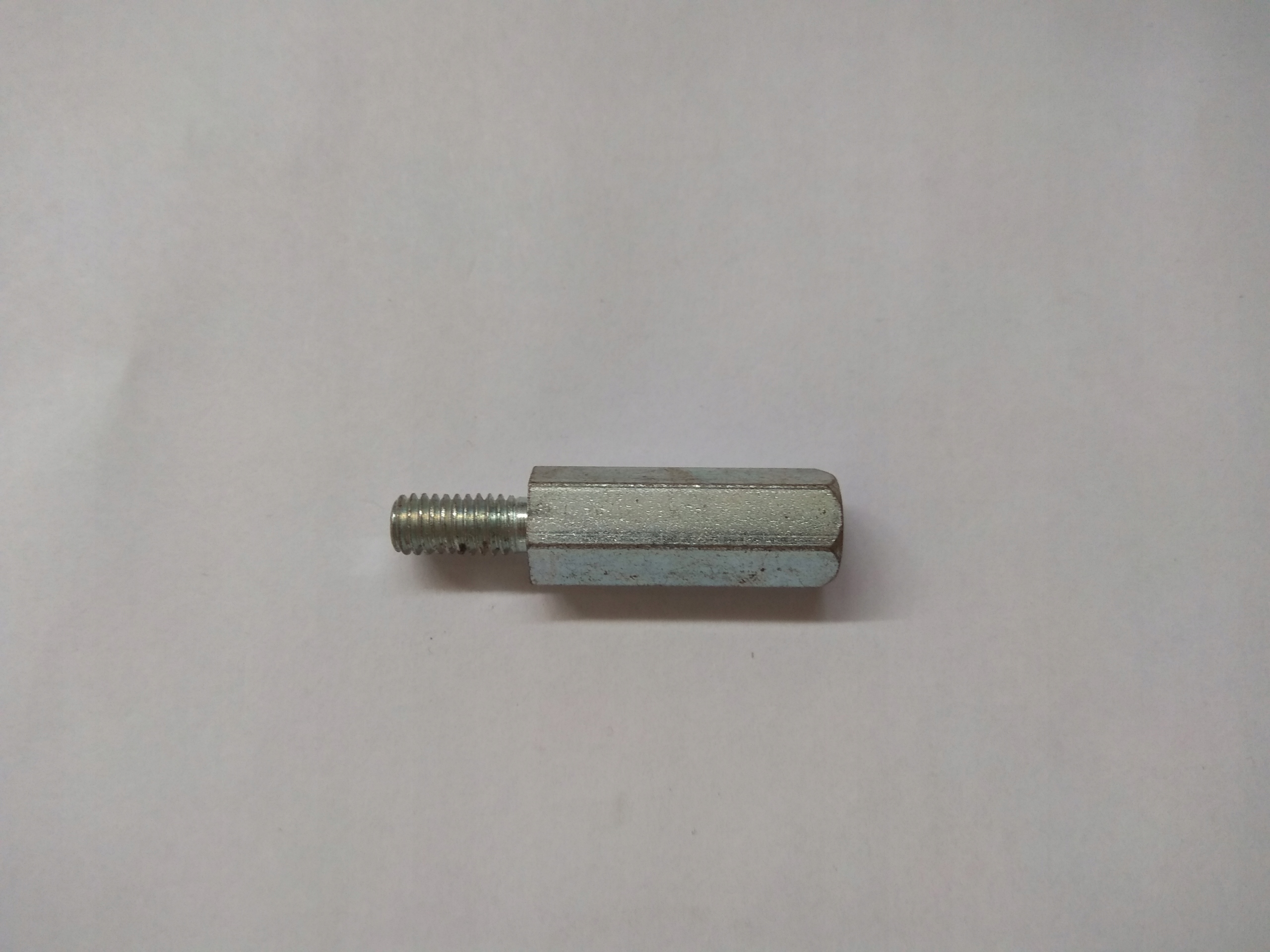 Przedłużka gwintowana 28mm