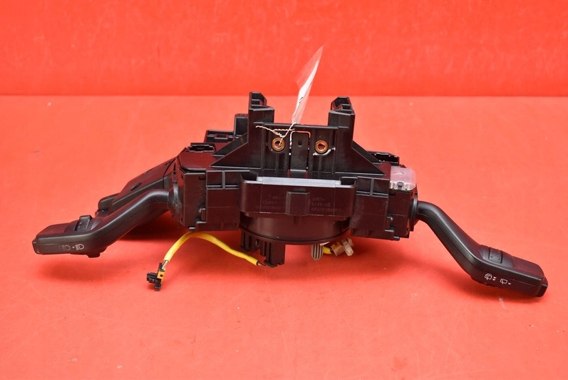 commande levier commodo sous volant PAJAK 4M5T-13N064-FH FORD FOCUS MK2 3D 04-08