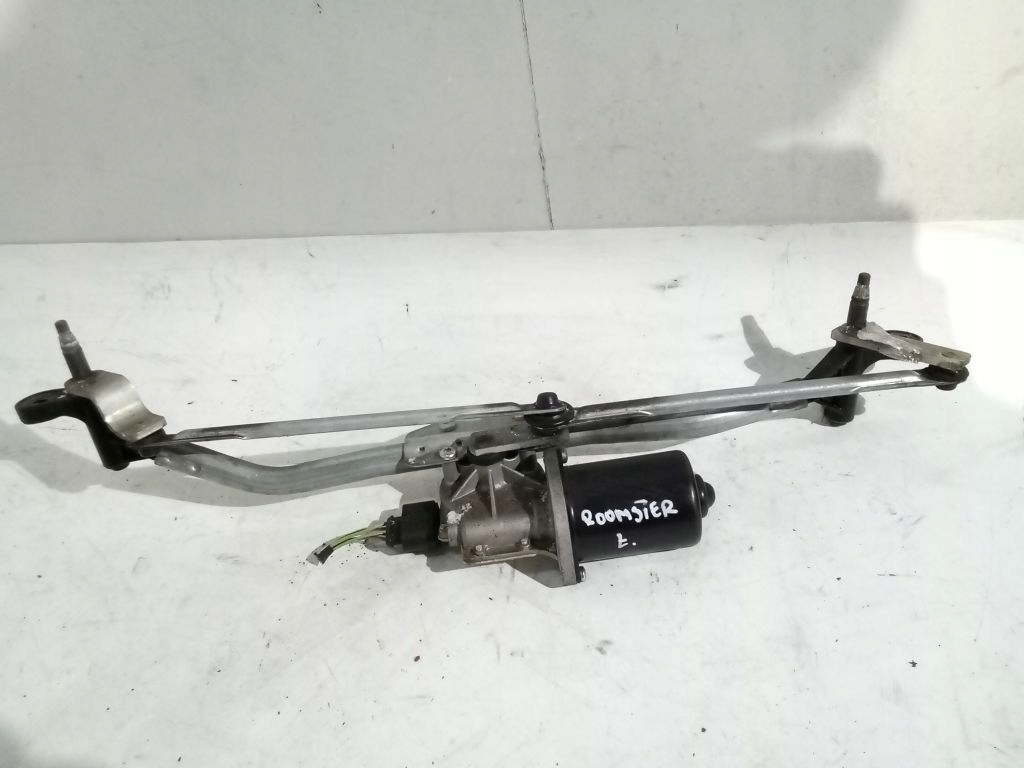 Skoda Roomster wiper mechanism front
