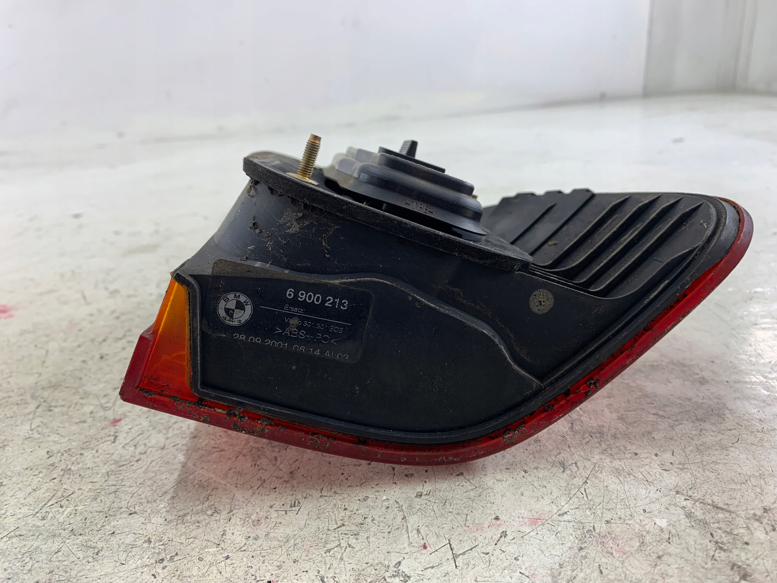BMW E39 KOMBI TOURING light left rear part 6900213