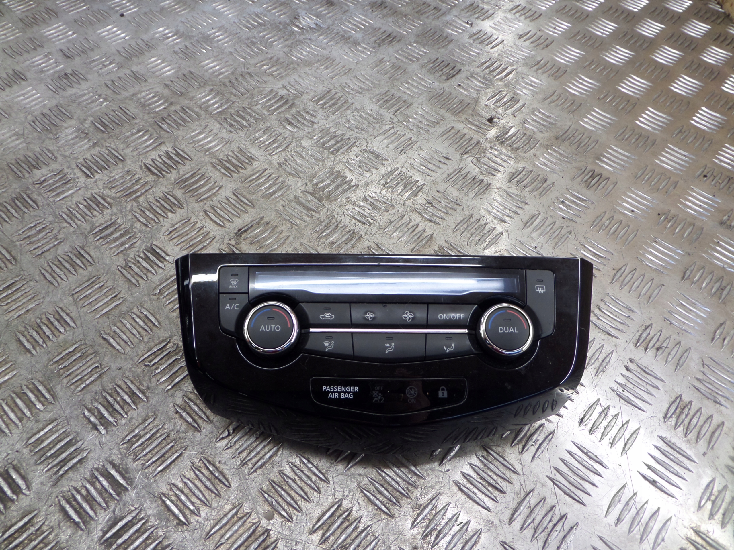 Unite commande clima Nissan Qashqai J11 275004EA0A