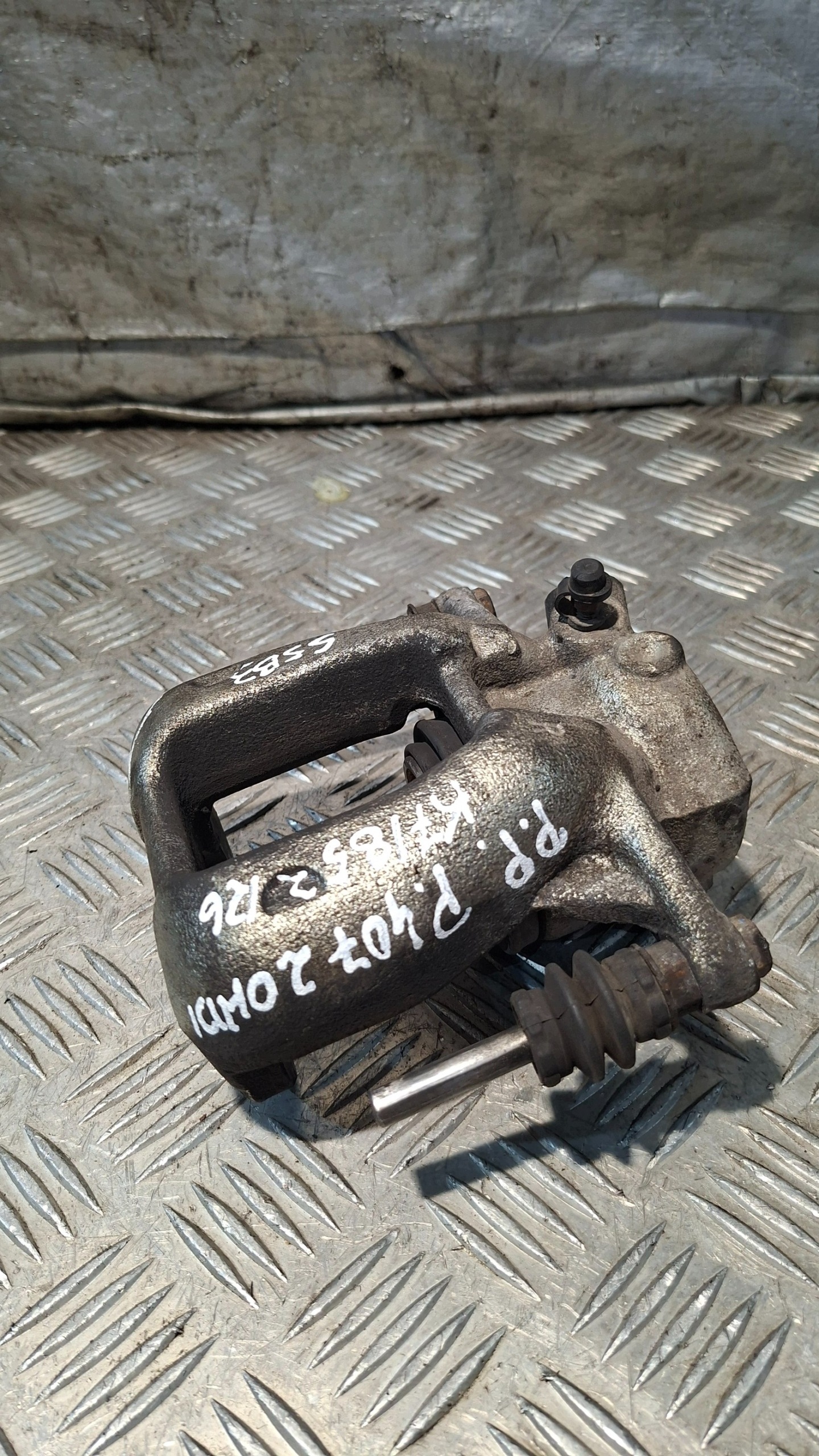 caliper brake right front PEUGEOT 407 2.0HDI