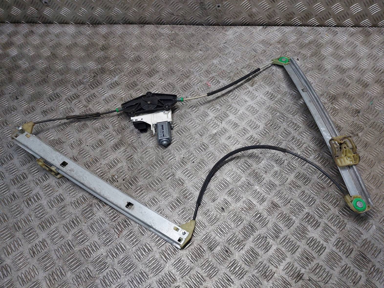 mechanism windows electrical left front AUDI Q5 8R 8K0959801