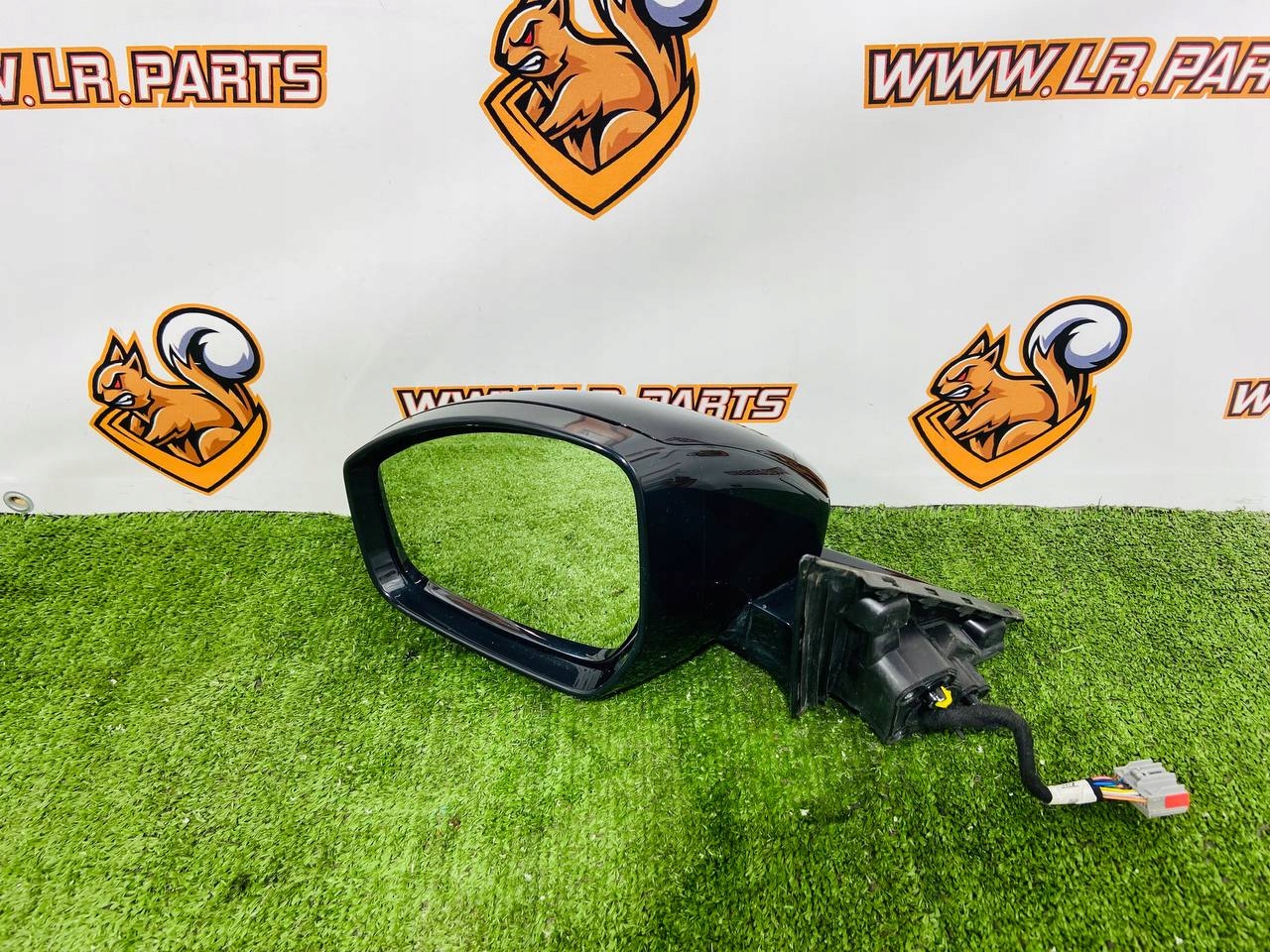 зеркало левое комплект Range Rover Velar L560 J8A2-17E699-EAA