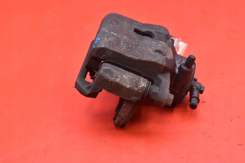 caliper brake left front HYUNDAI I30 2 II GD 1.6 CRDI 110 KM 12-15