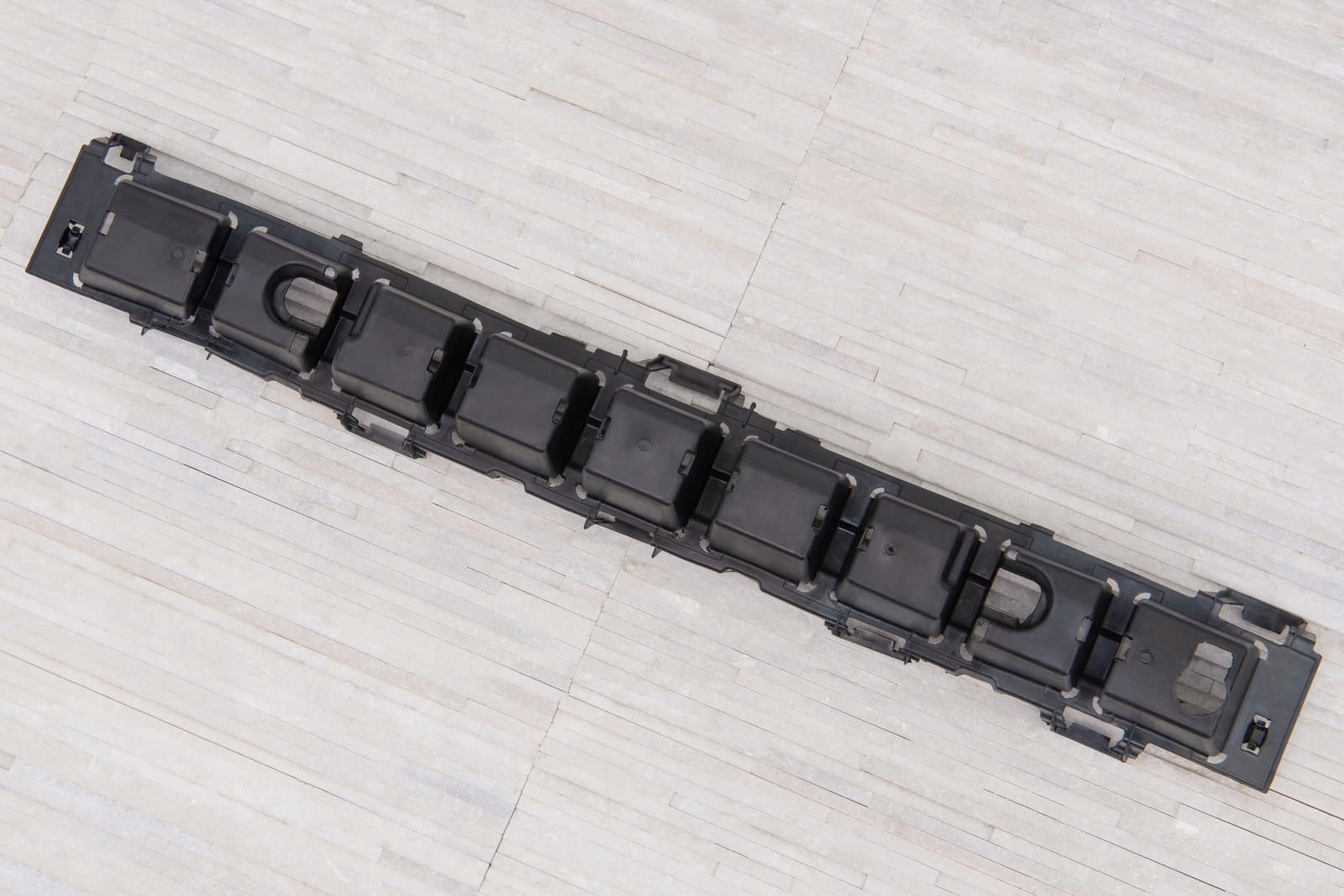 JEEP RENEGADE BU 2015-18 ABSORBER PRZEDNI ZDERZAK Numer katalogowy oryginału 68247402AA