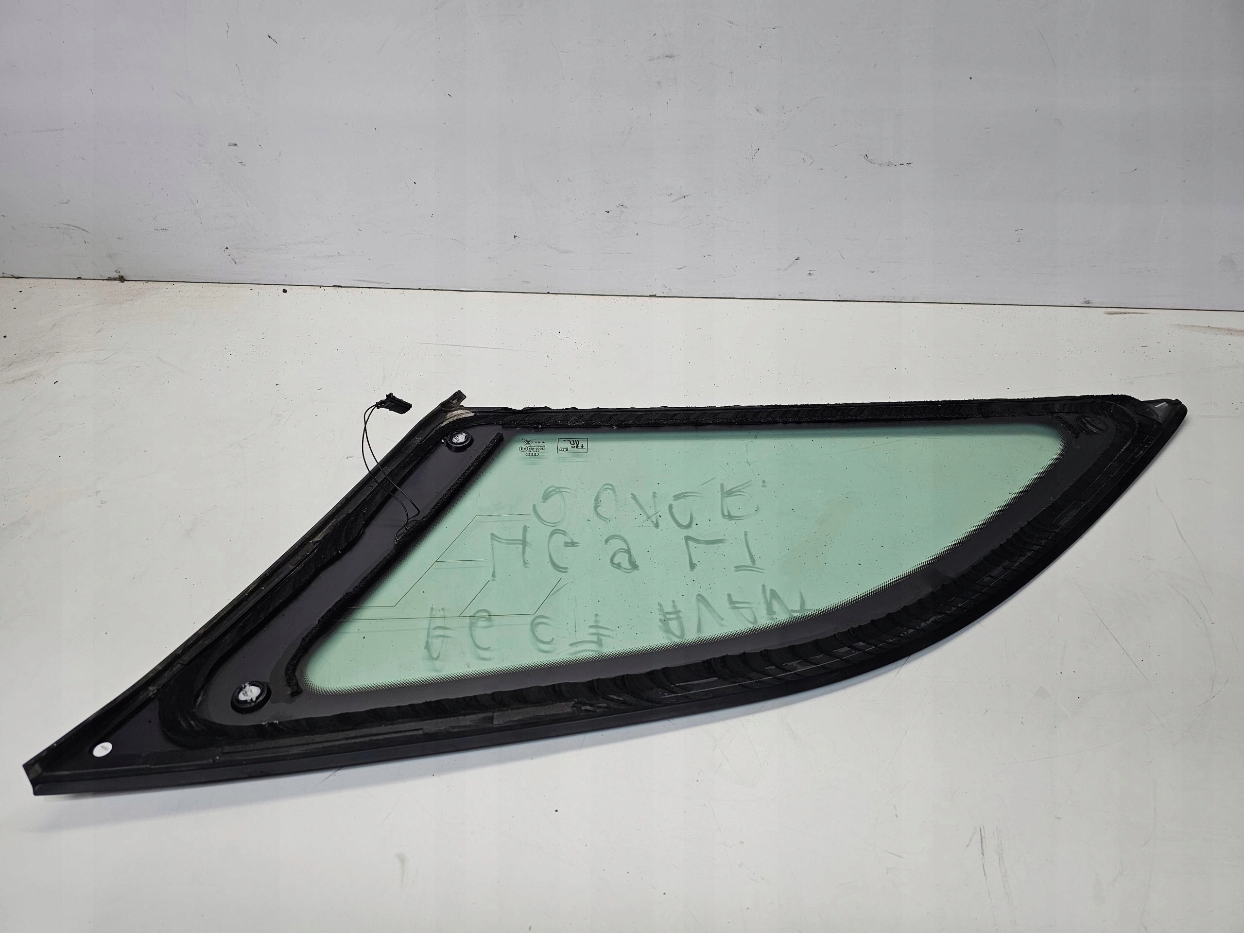 window bodywork AUDI A6 C7 KOMBI AVANT left rear part 2012R