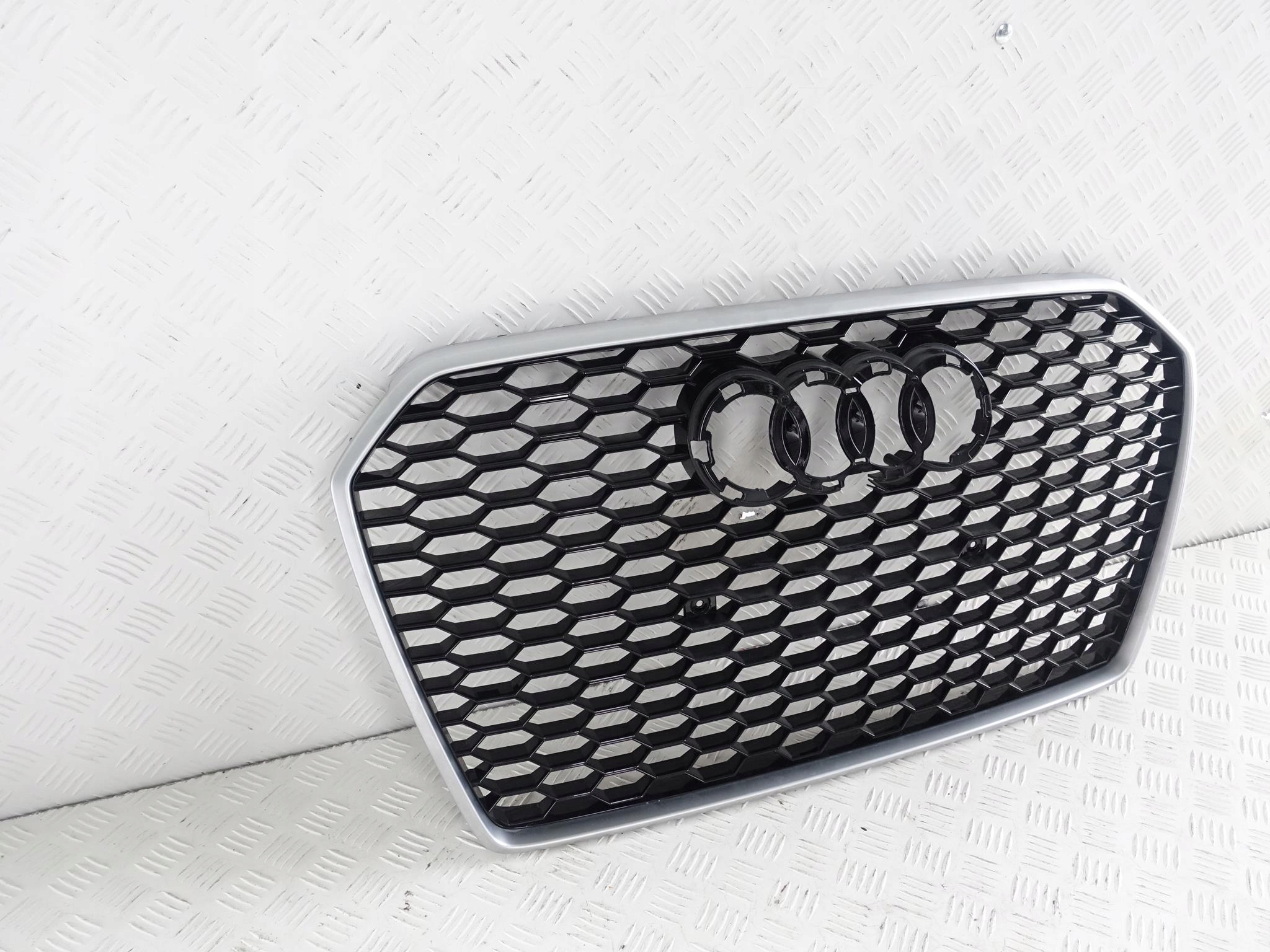 AUDI RS6 4G0 C7 LIFT 14-18 grill grille front