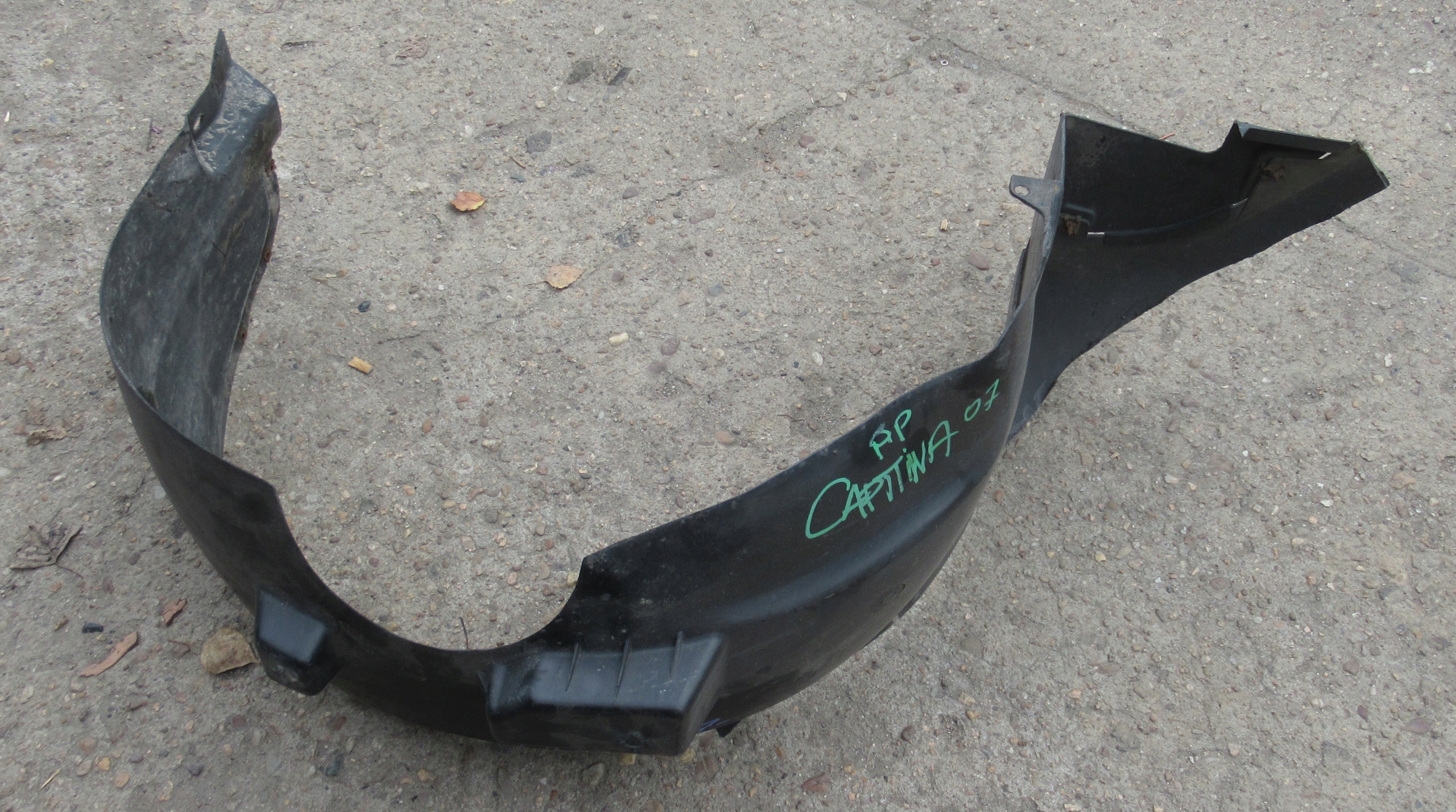 CHEVROLET CAPTIVA 07R mudguard right front