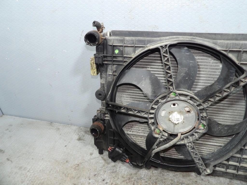 SKODA RAPID 1.4TDI 90KM hladnjak vode interkuler ventilator