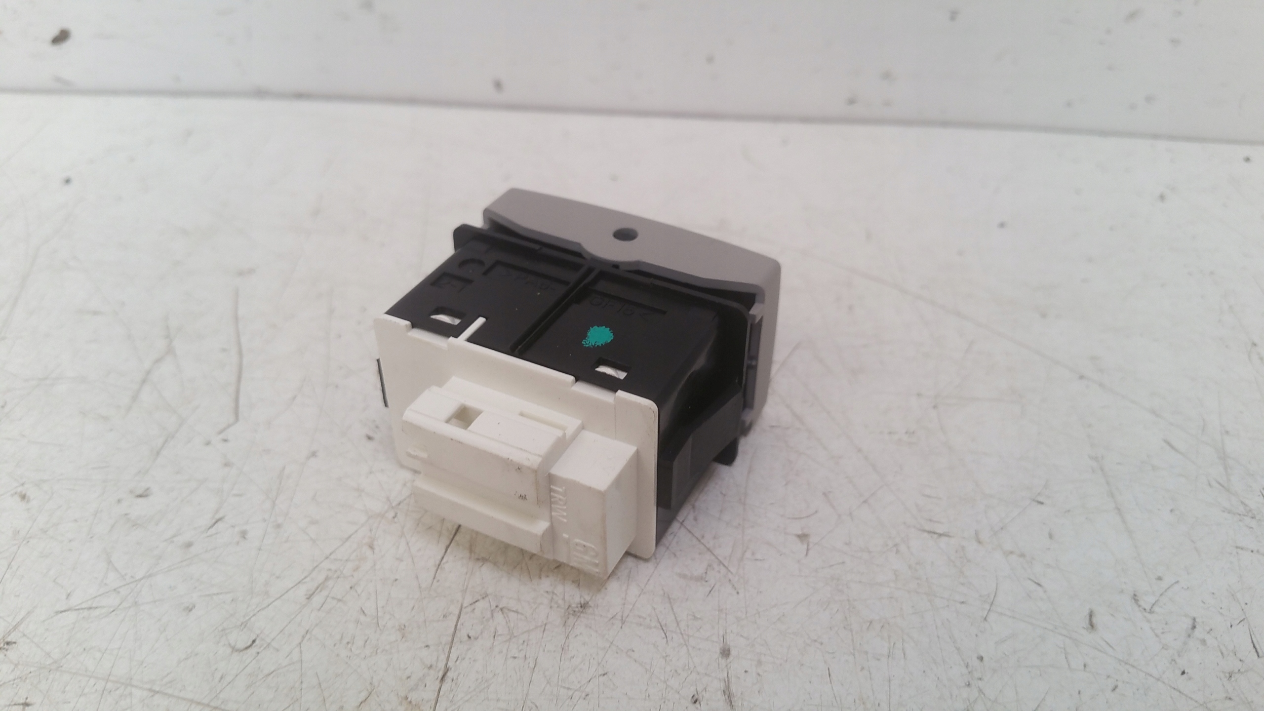 Schalter Schiebedach 13273240 Opel Astra J