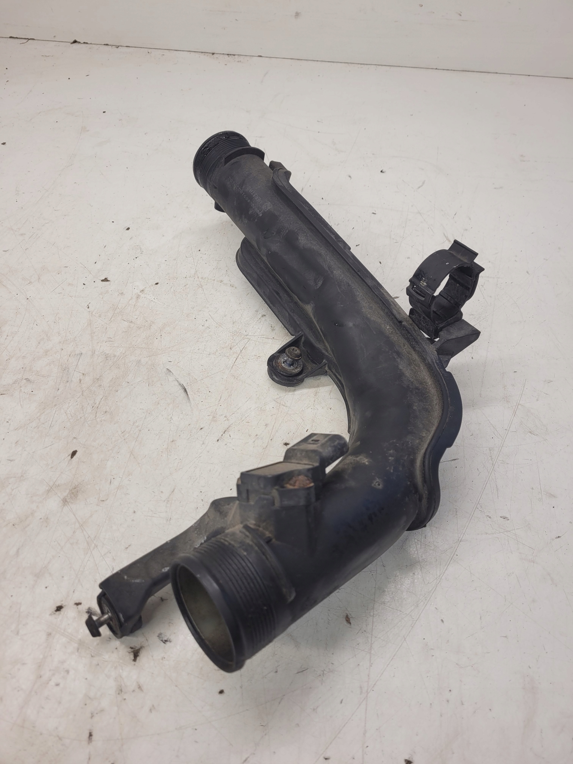 trouba hadice intercoolera AUDI VW SKODA 1K0145770AE