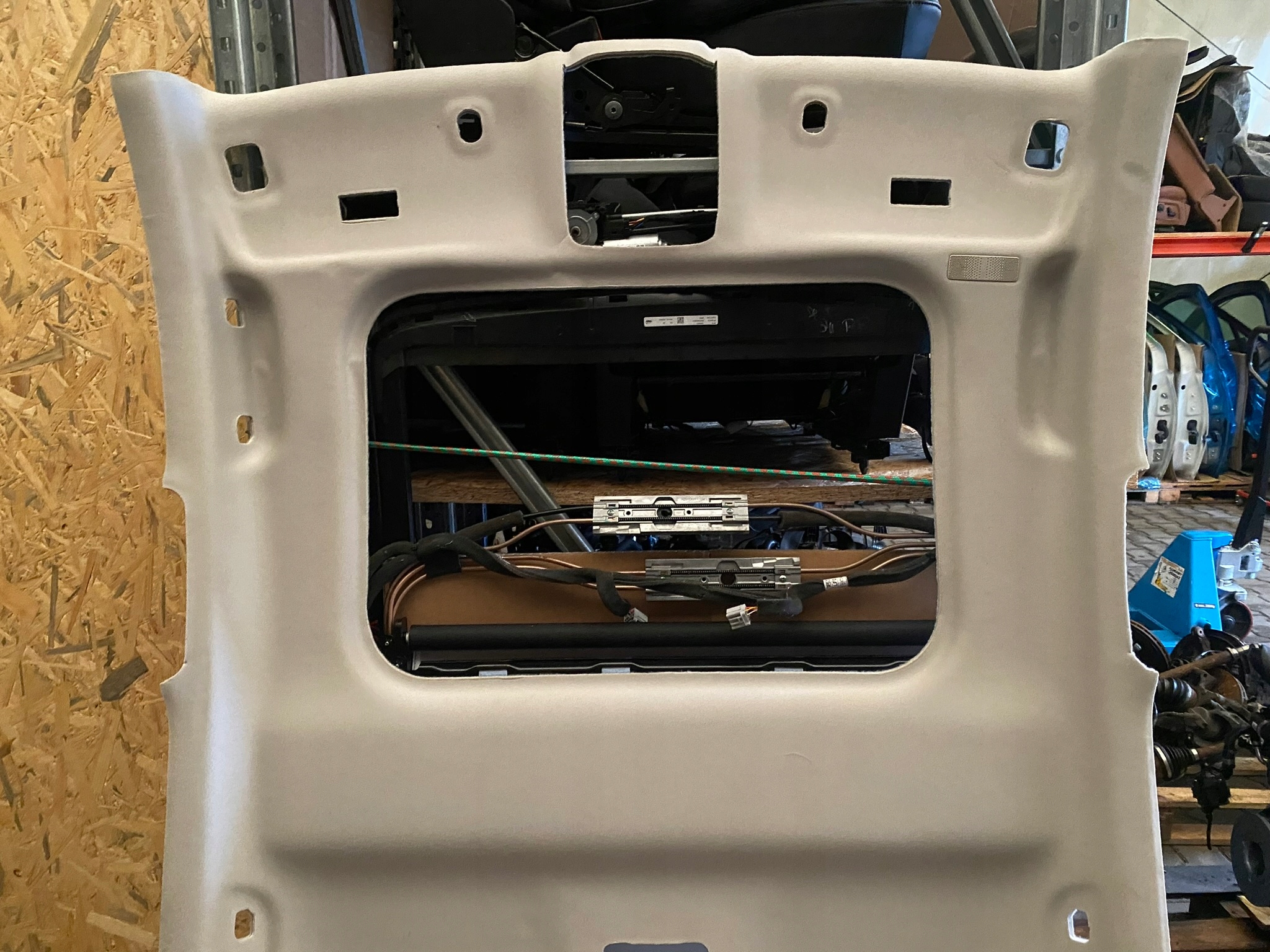 RENAULT MEGANE IV Hatchback LIFT PODSUFITKA SZYBERDACH DACH 739105493R Typ samochodu Samochody osobowe