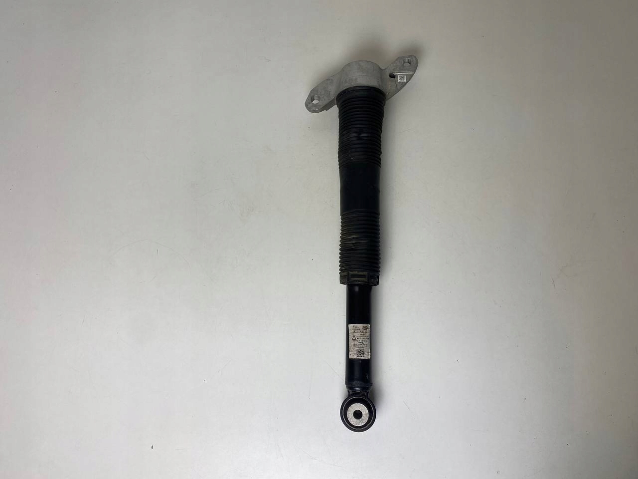 AMORTYZATOR TYŁ PRAWY DISCOVERY SPORT L550