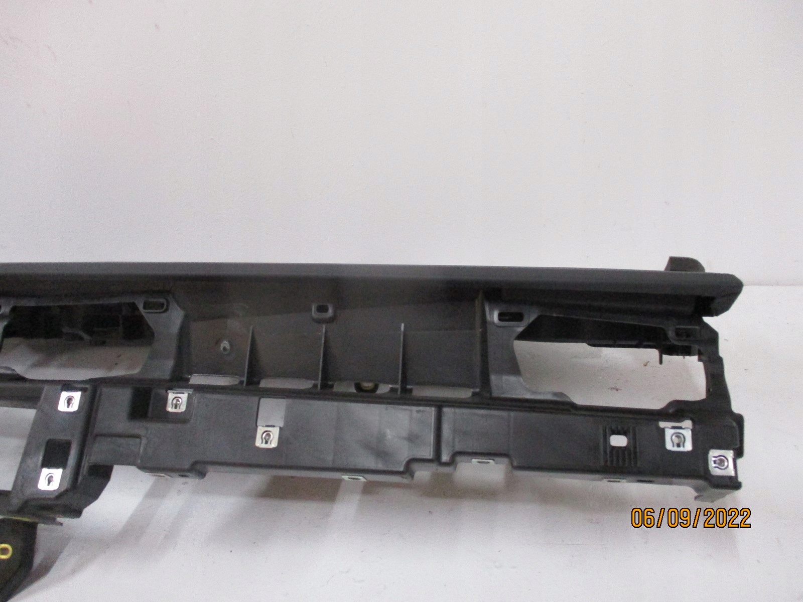 dashboard AUDI A6 4K0 leather BIALA NIC