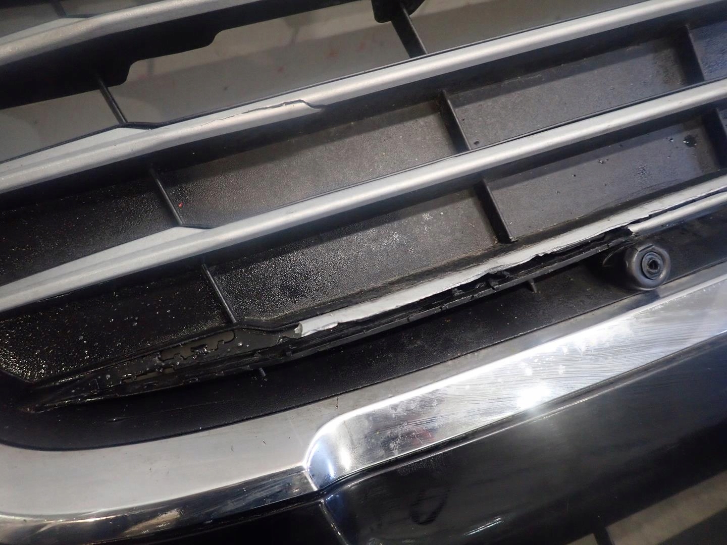 STOSSSTANGE VORNE VORNE FORD FOCUS MK4 2018
