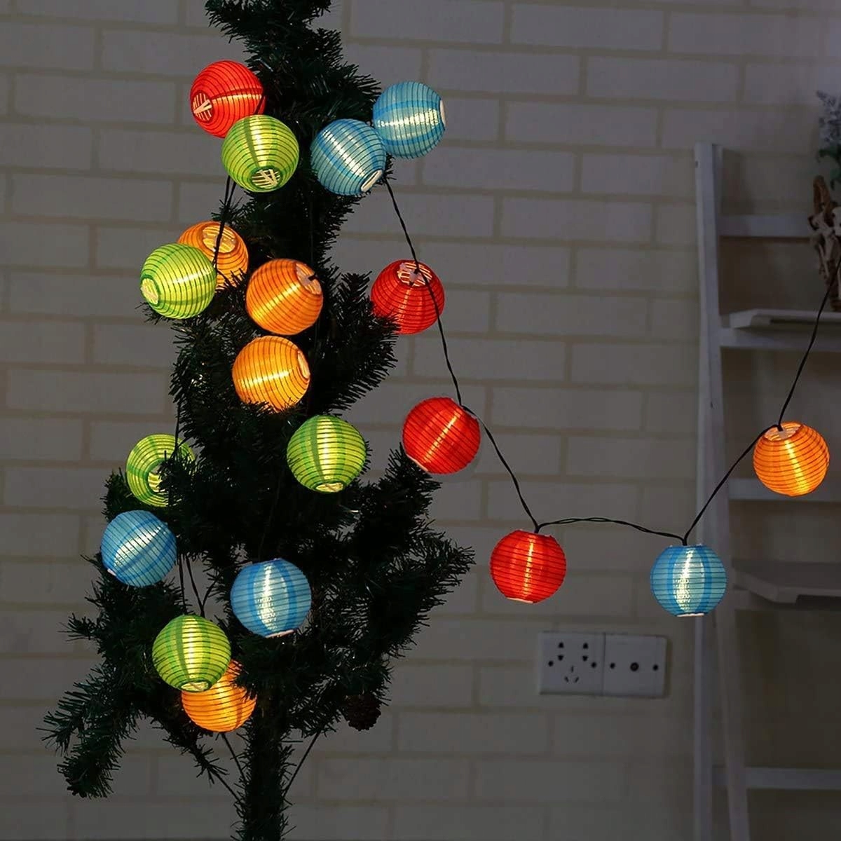 BAWOO Solarna Lampa LED 6m 30 Kolorowych Latarni Ogród Taras Wodoodporna — miniatura 3