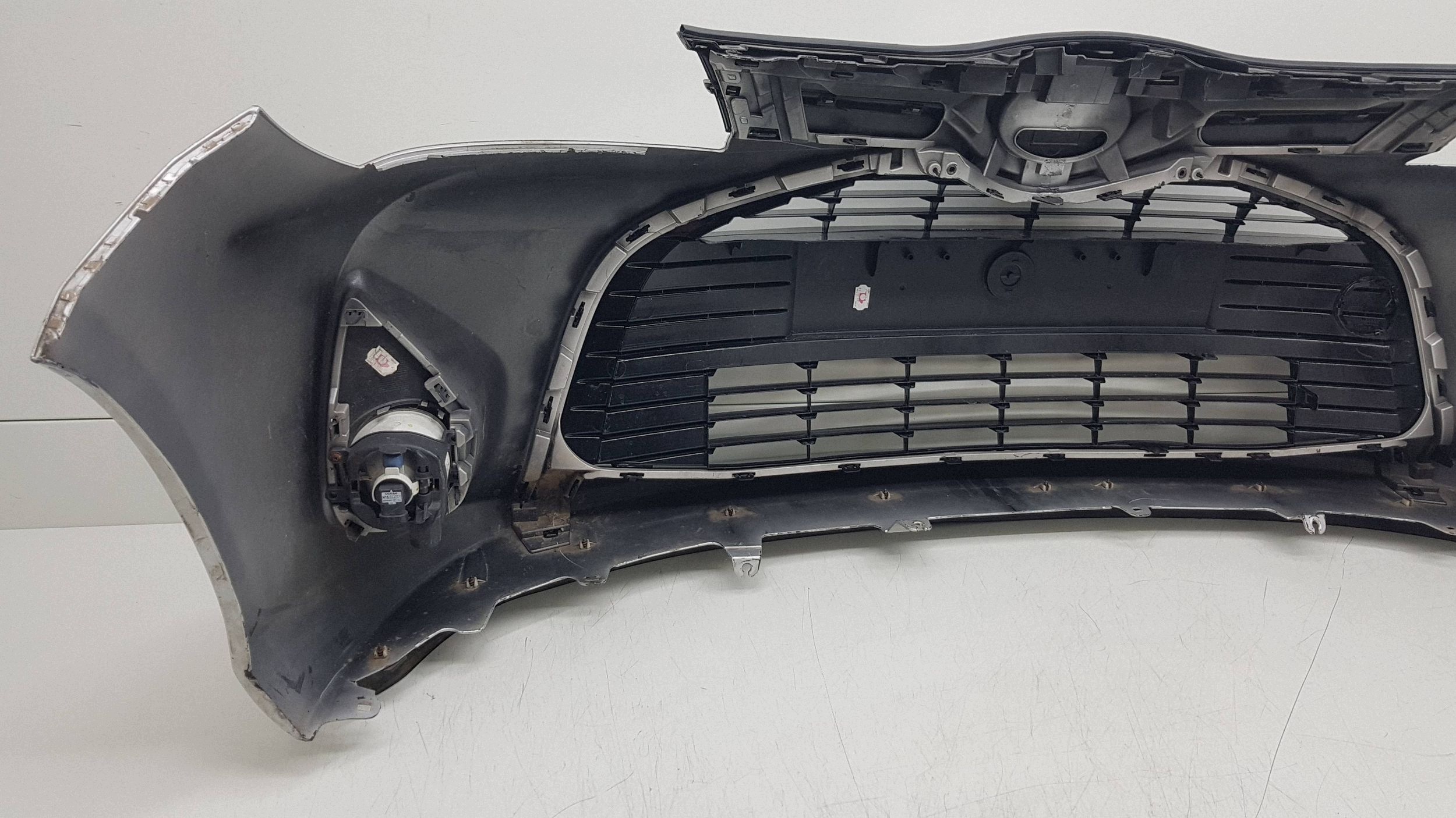 TOYOTA YARIS 3 III 2014 - bumper front 53102-OD030