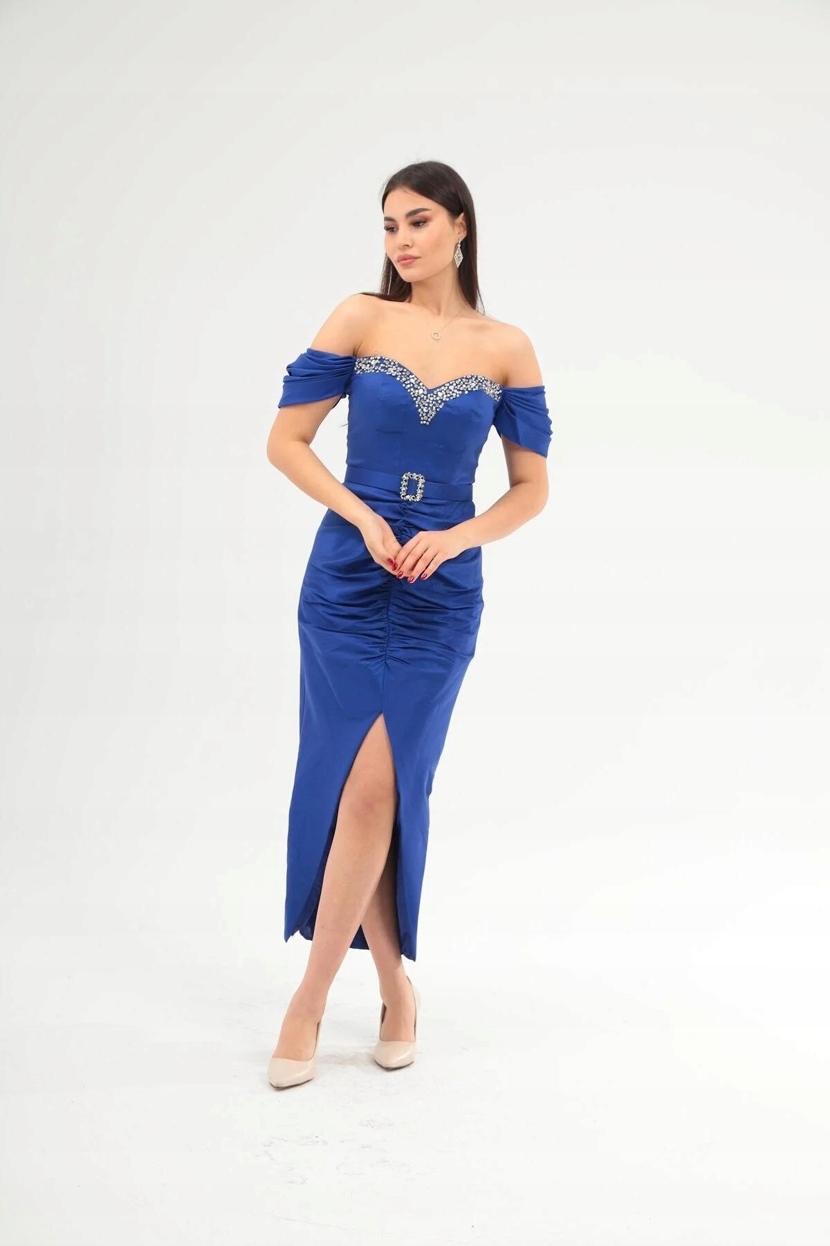 Elegantní Šaty MIDI S Lesklými Kamínky A Vráskami 42 5IA