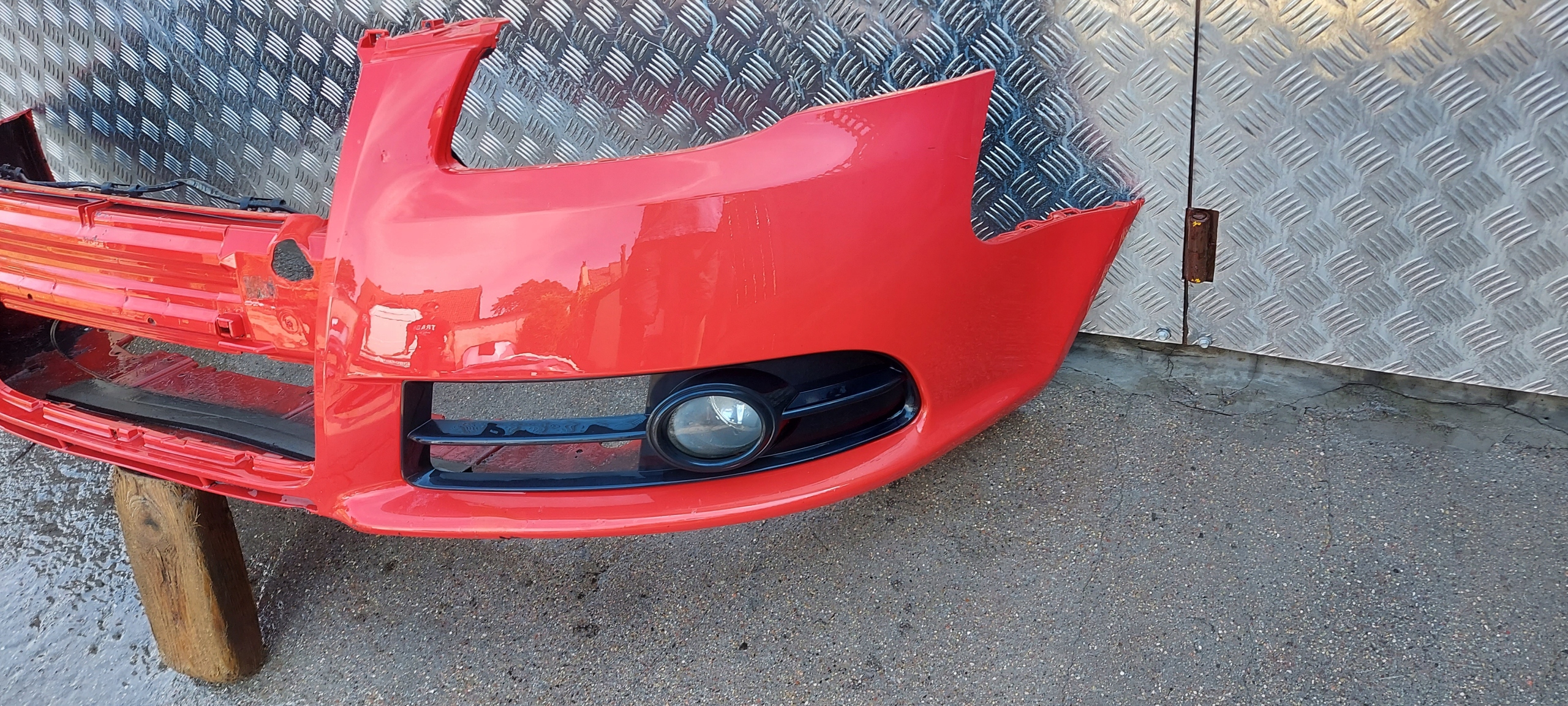bumper front AUDI A4 B7 S-LINE LAK: LZ3M