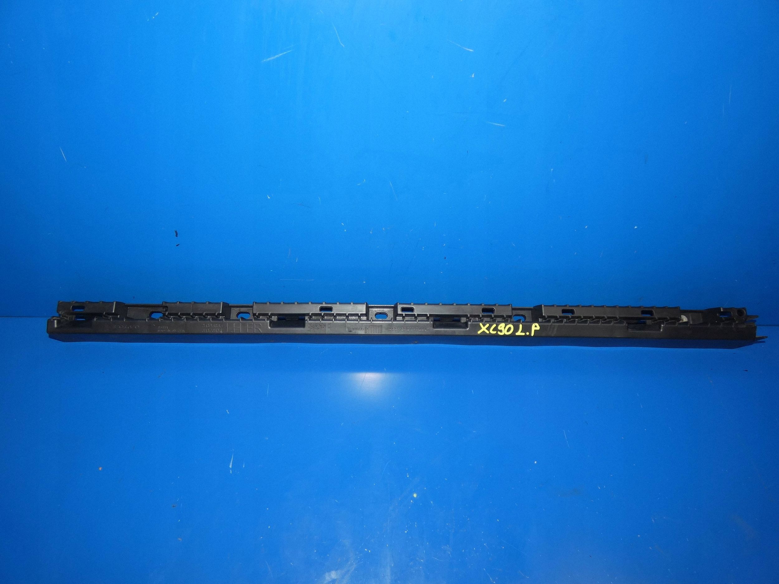 VOLVO XC90 II support holder bracket mouldings PROGOWEJ left front
